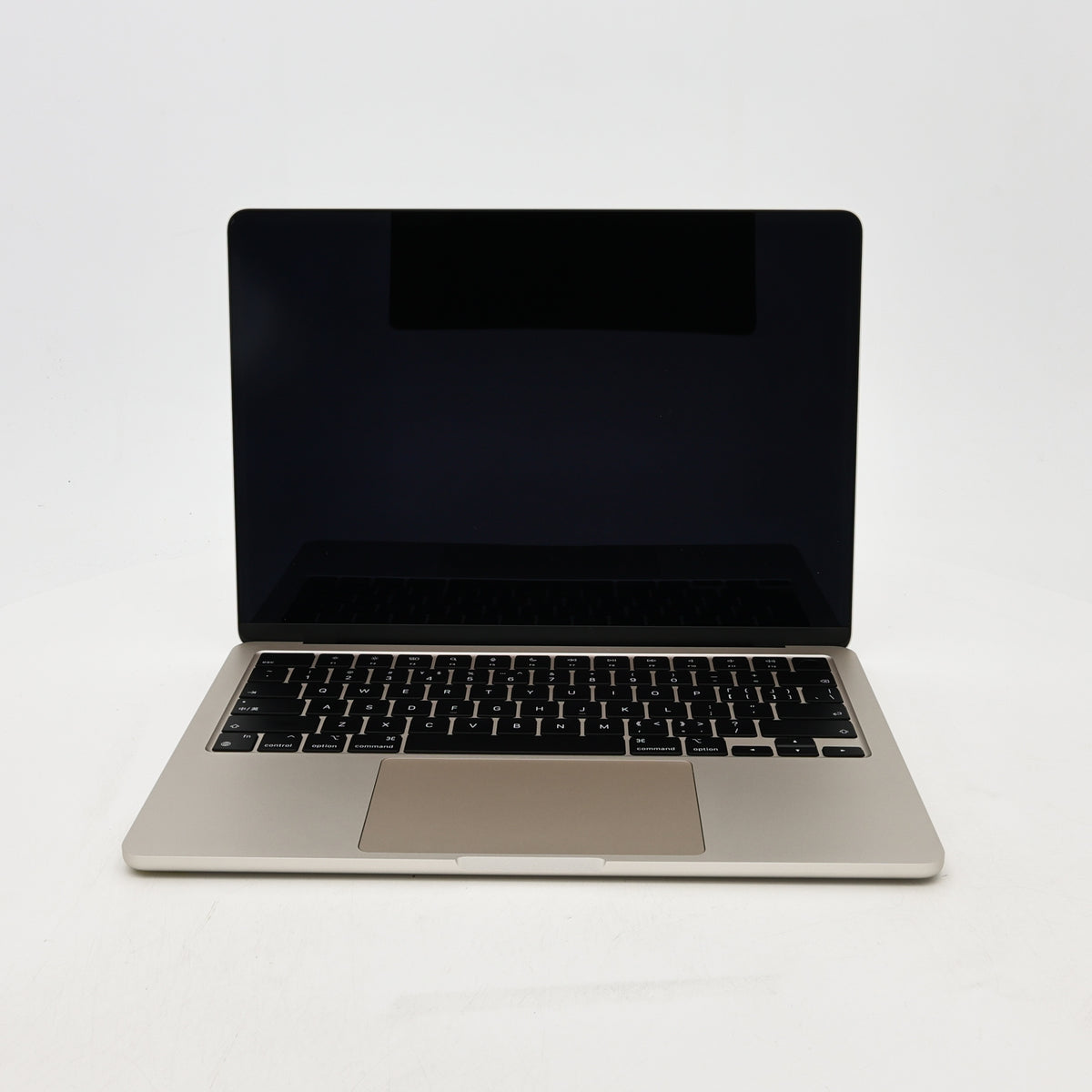 95新 Apple MacBook Air 22年 13寸 M2（8+8核） 16G RAM 256G SSD 星光色