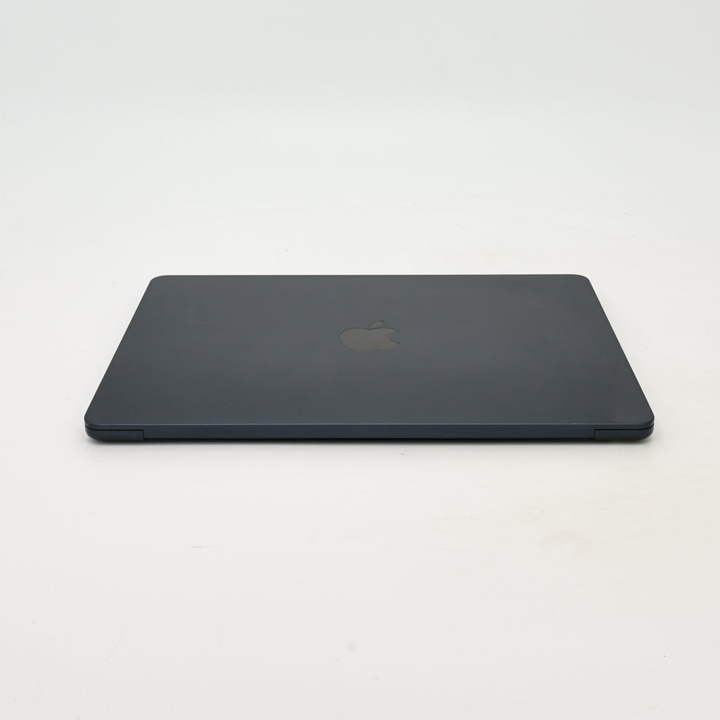 95新 Apple MacBook Air 22年 13寸 M2（8+8核） 8G RAM 256G SSD 午夜色