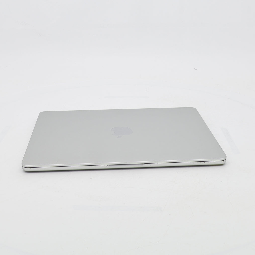 95新 Apple MacBook Air 22年 13寸 M2（8+8核） 8G RAM 512G SSD 銀色