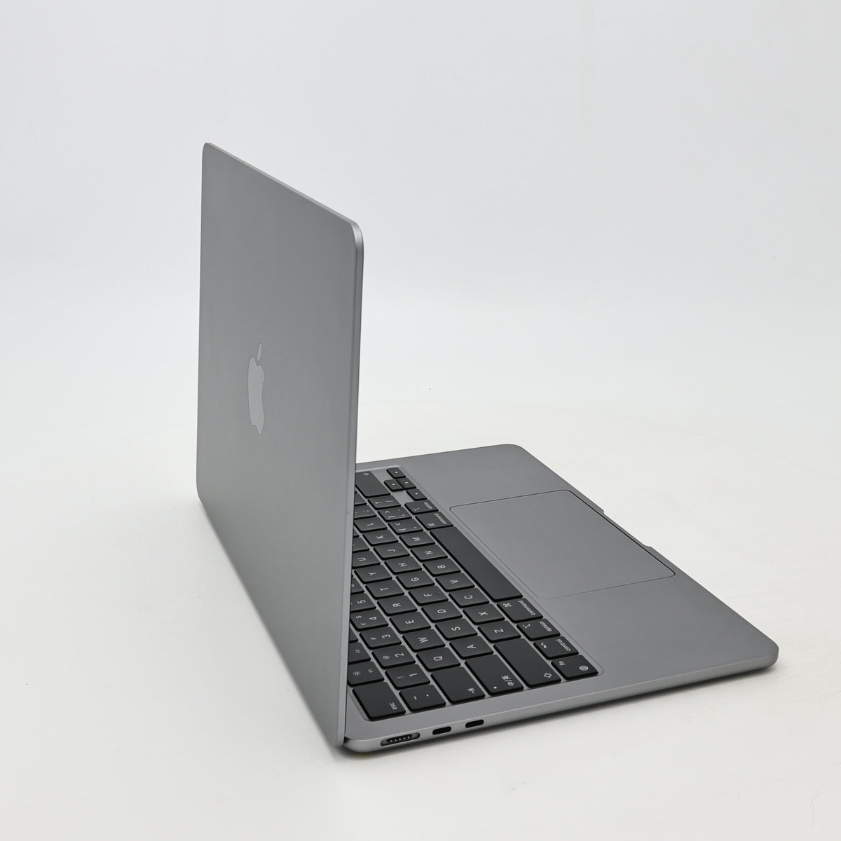 95新 Apple MacBook Air 24年 13寸 M3（8+8核） 8G RAM 256G SSD 深空灰色