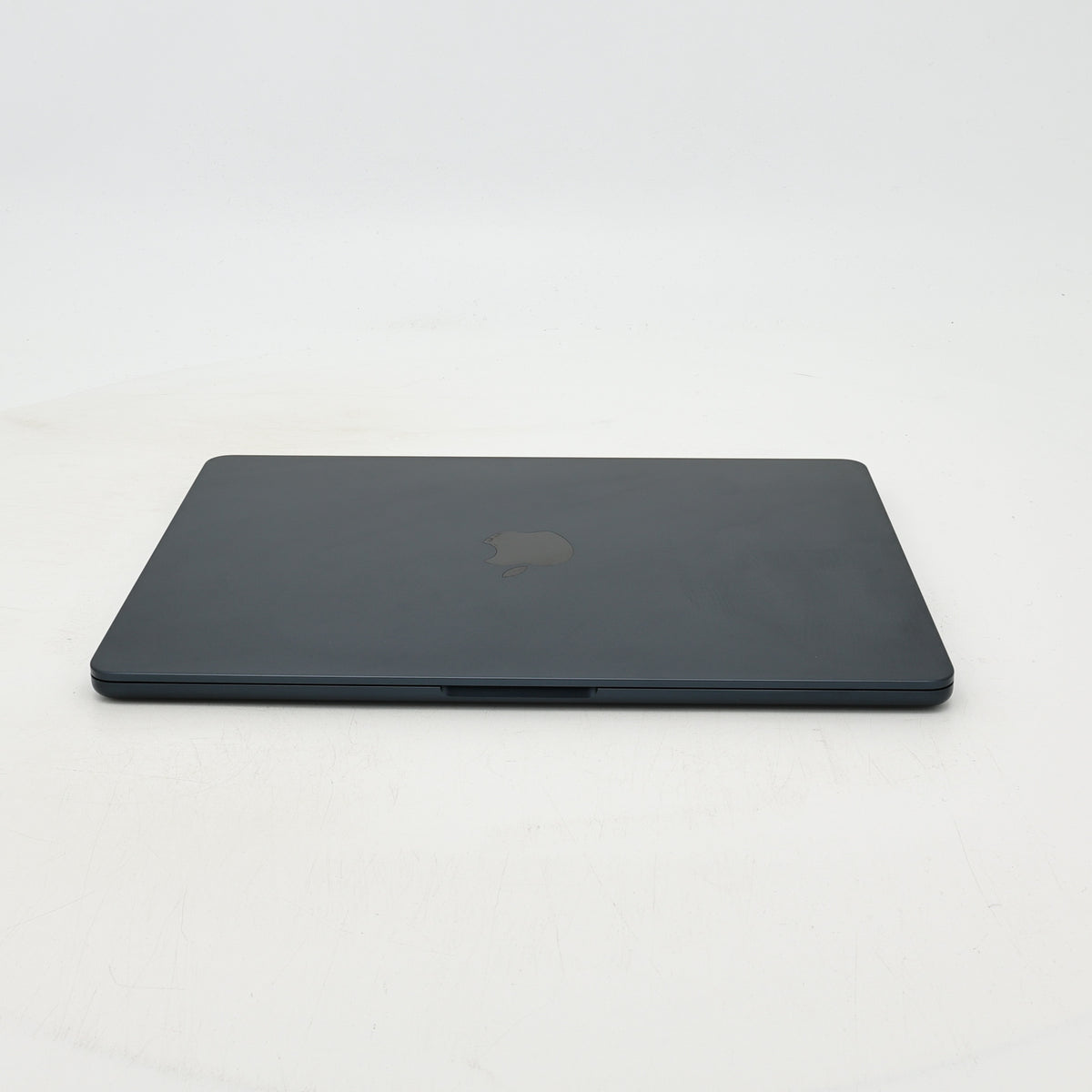 95新 Apple MacBook Air 22年 13寸 M2（8+10核） 16G RAM 256G SSD 午夜色