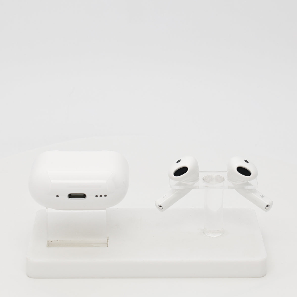 99新 Apple AirPods 5 白色