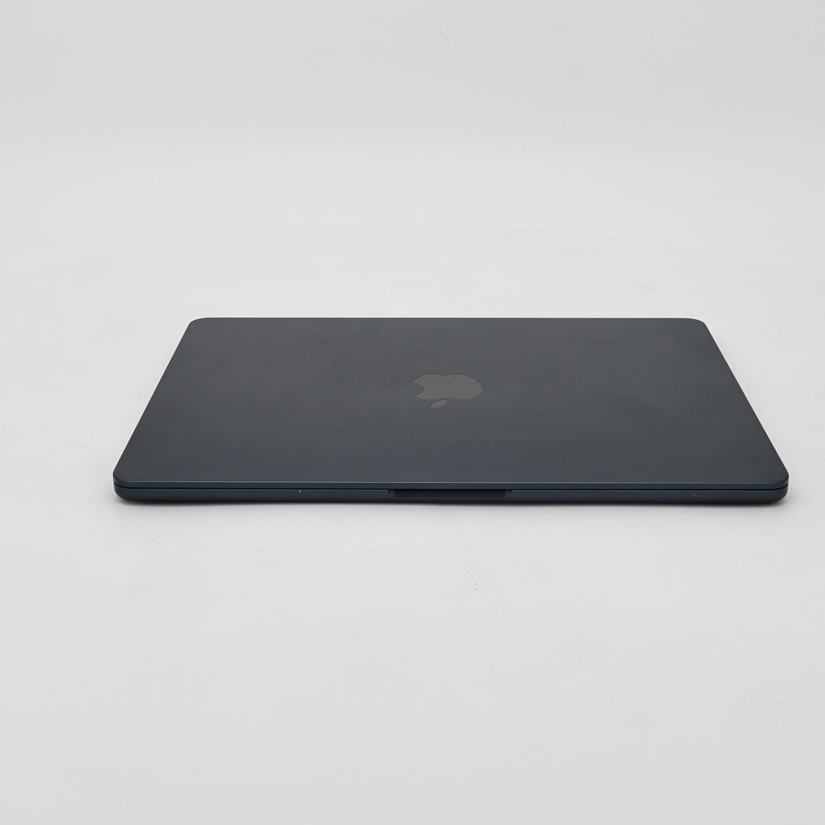95新 Apple MacBook Air 22年 13寸 M2（8+8核） 16G RAM 256G SSD 午夜色