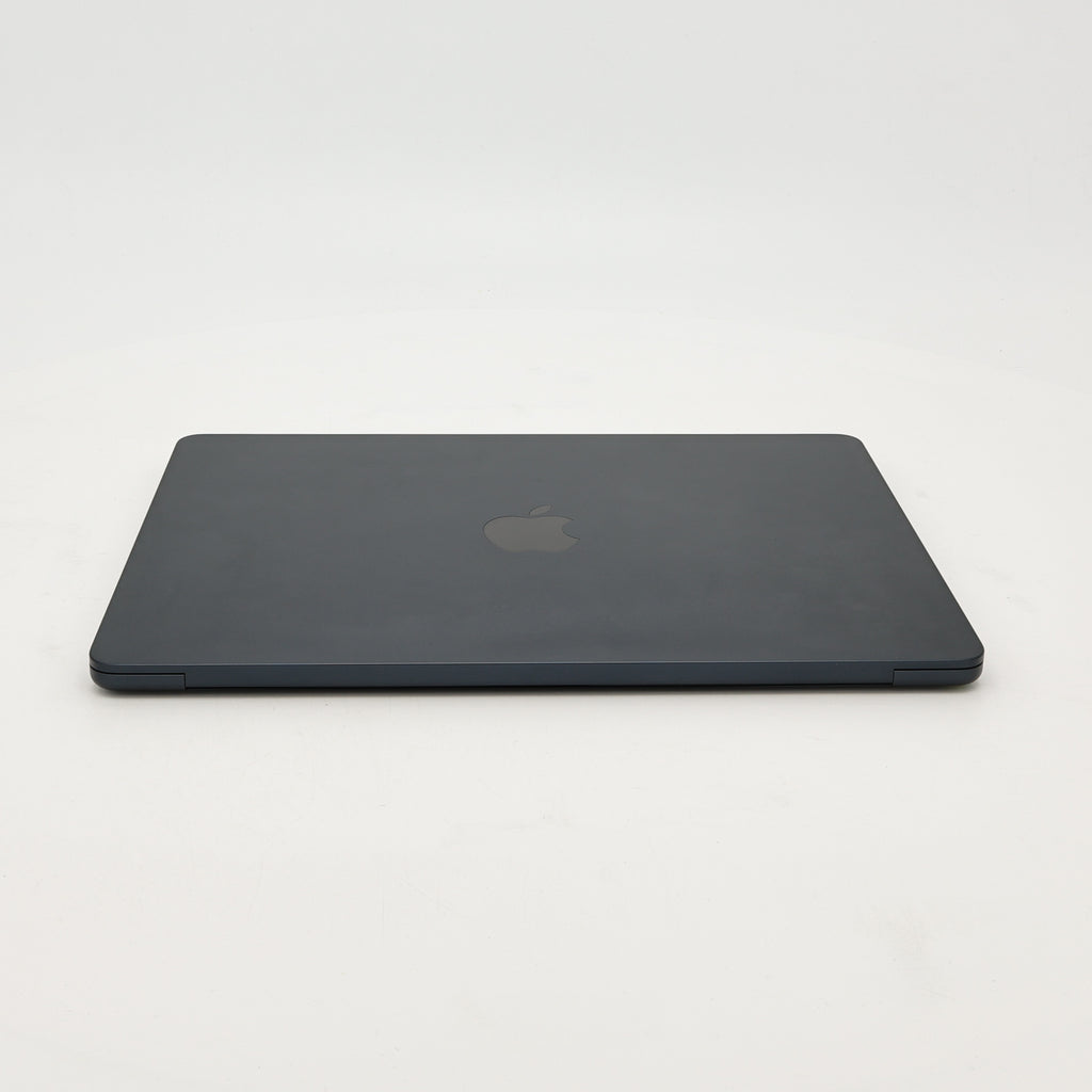 99新 Apple MacBook Air 22年 13寸 M2（8+8核） 8G RAM 256G SSD 午夜色