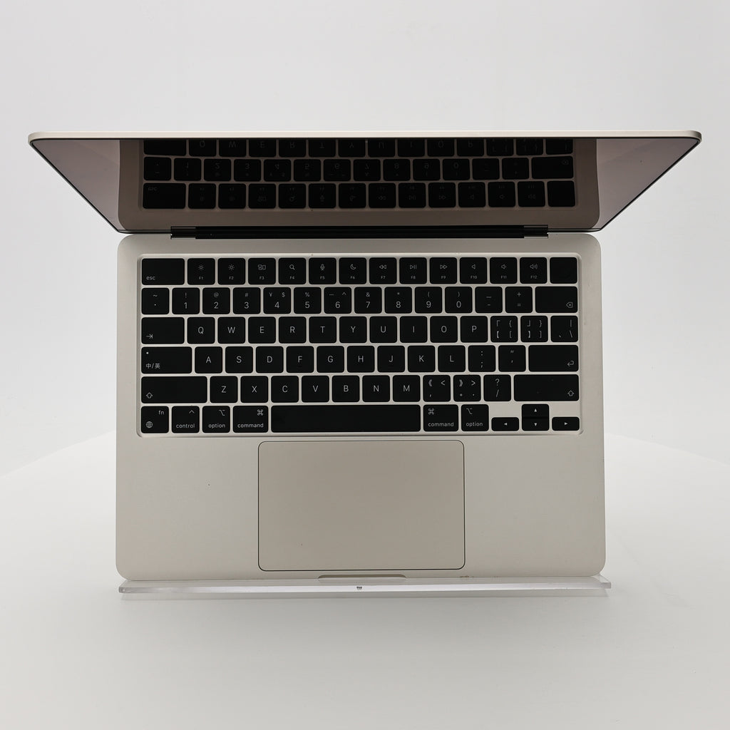 95新 Apple MacBook Air 24年 13寸 M3（8+8核） 8G RAM 256G SSD 星光色