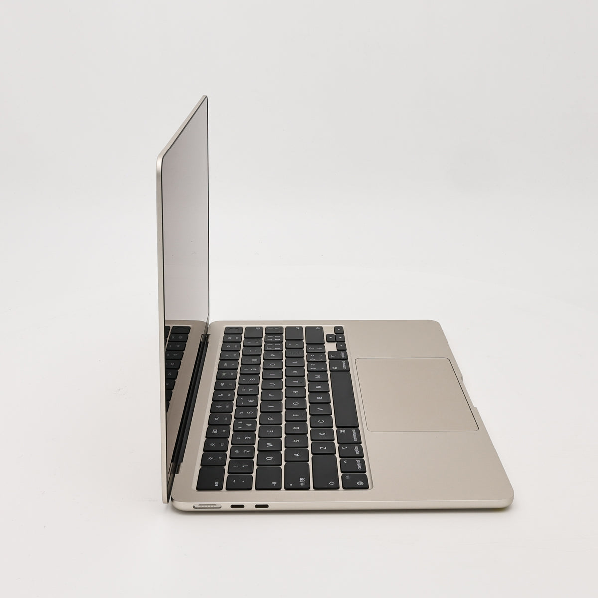 99新 Apple MacBook Air 22年 13寸 M2（8+8核） 16G RAM 256G SSD 星光色