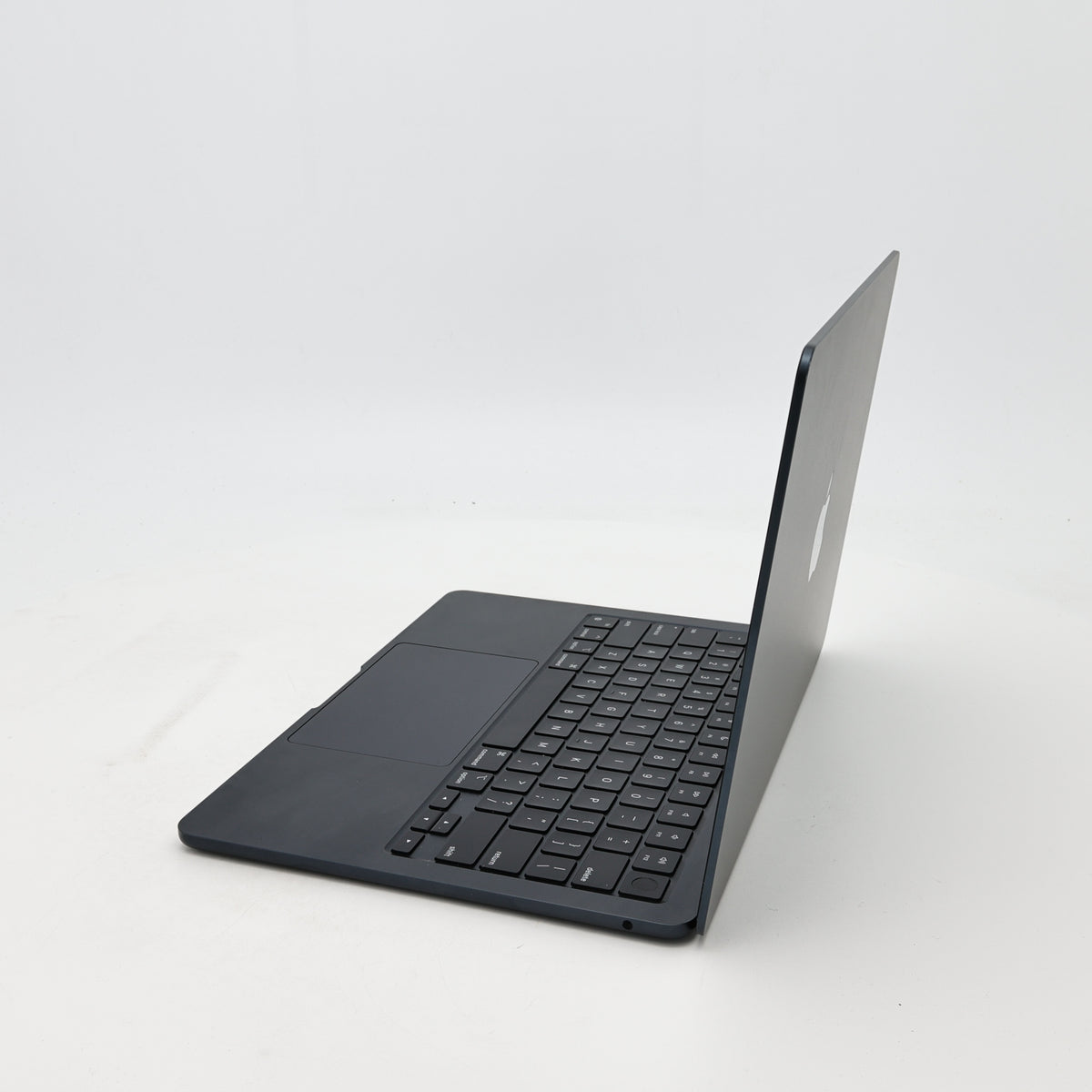 95新 Apple MacBook Air 22年 13寸 M2（8+8核） 8G RAM 256G SSD 午夜色