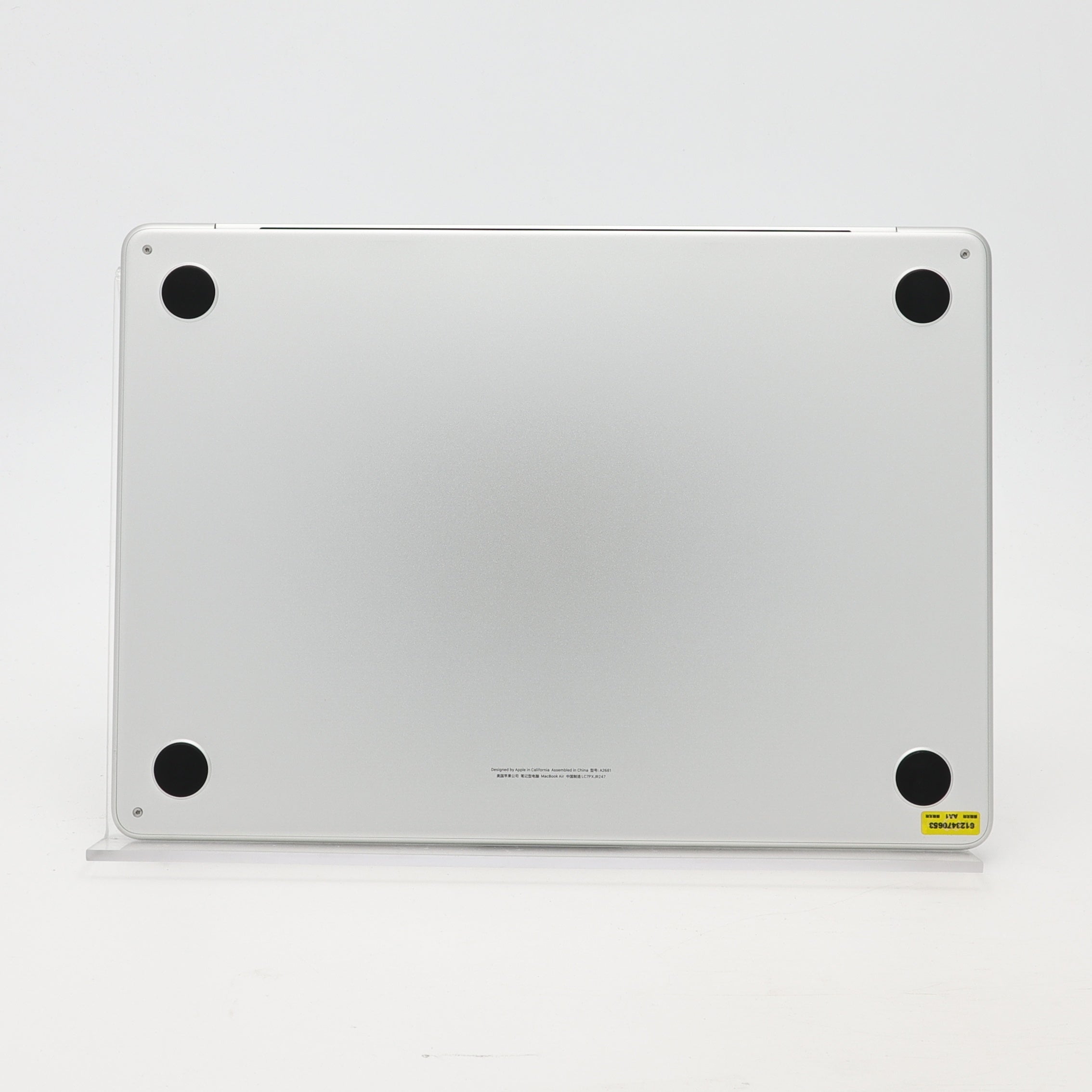 95新 Apple MacBook Air 22年 13寸 M2（8+10核） 8G RAM 512G SSD 銀色