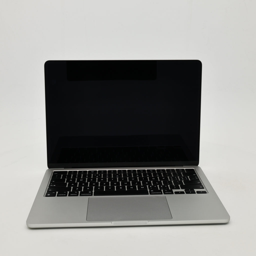 95新 Apple MacBook Air 22年 13寸 M2（8+8核） 8G RAM 256G SSD 銀色