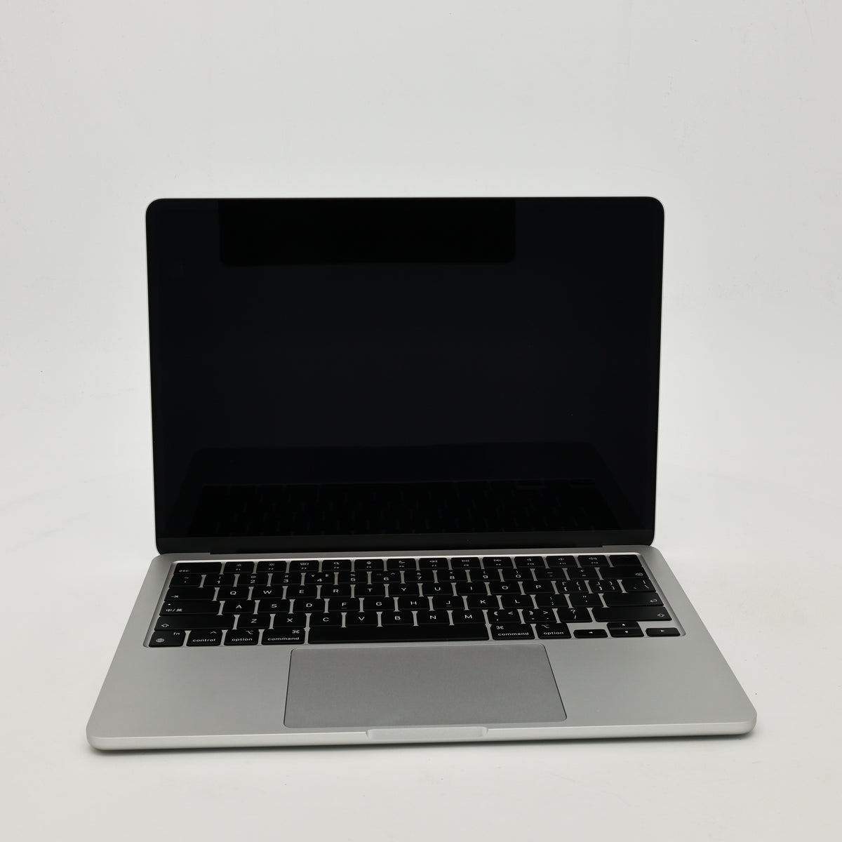 95新 Apple MacBook Air 22年 13寸 M2（8+8核） 8G RAM 256G SSD 銀色