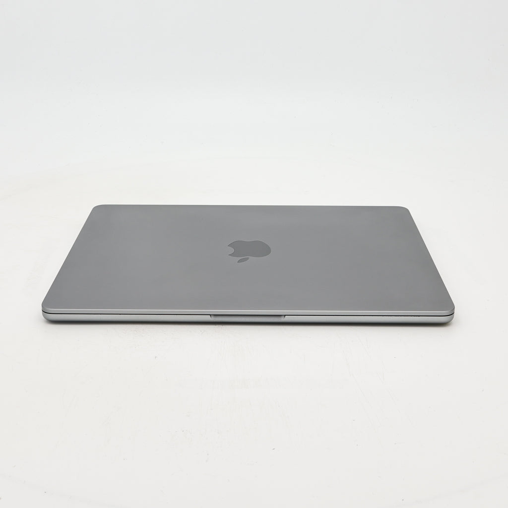 95新 Apple MacBook Air 22年 13寸 M2（8+8核） 8G RAM 256G SSD 深空灰色