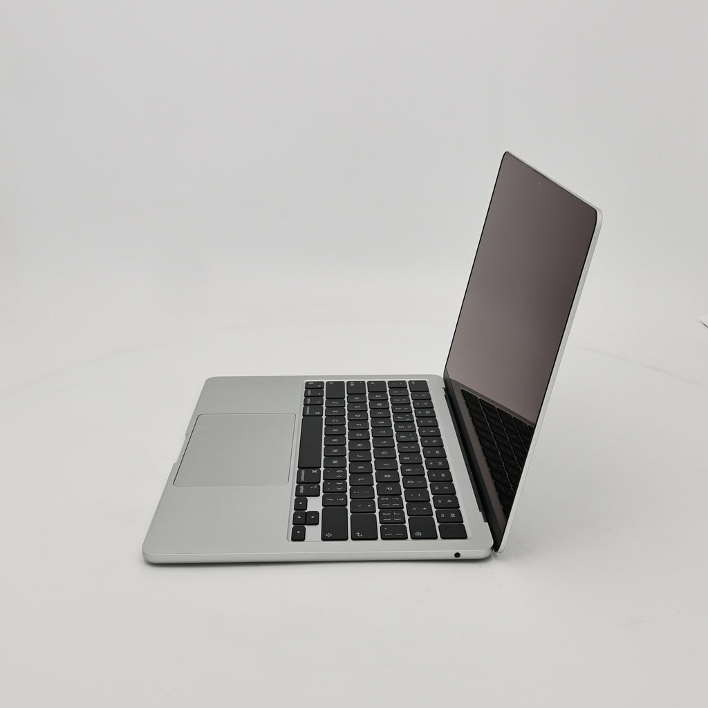 95新 Apple MacBook Air 22年 13寸 M2（8+10核） 8G RAM 512G SSD 銀色