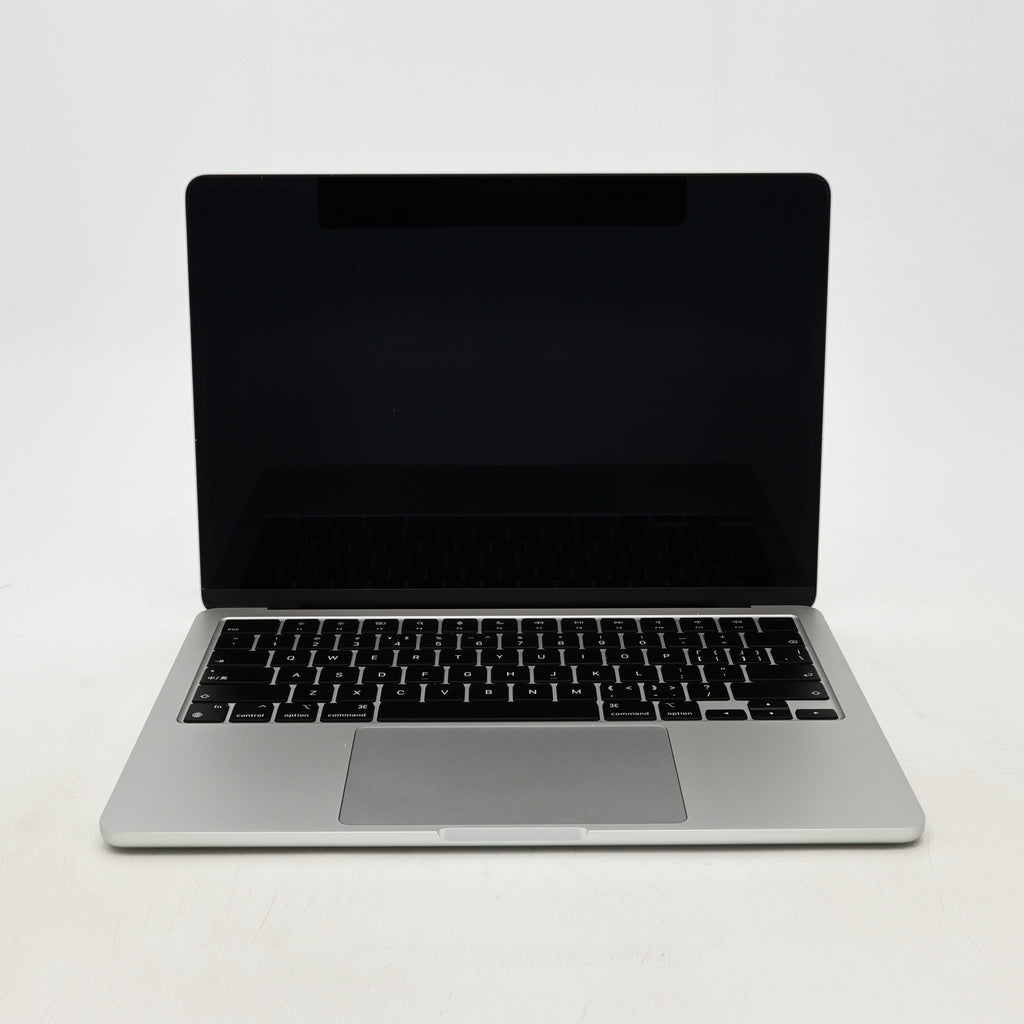 95新 Apple MacBook Air 22年 13寸 M2（8+8核） 8G RAM 256G SSD 銀色