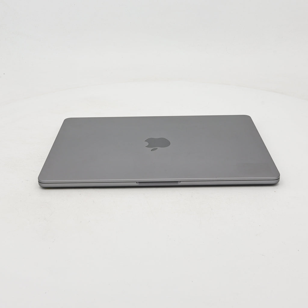 95新 Apple MacBook Air 22年 13寸 M2（8+8核） 8G RAM 256G SSD 深空灰色