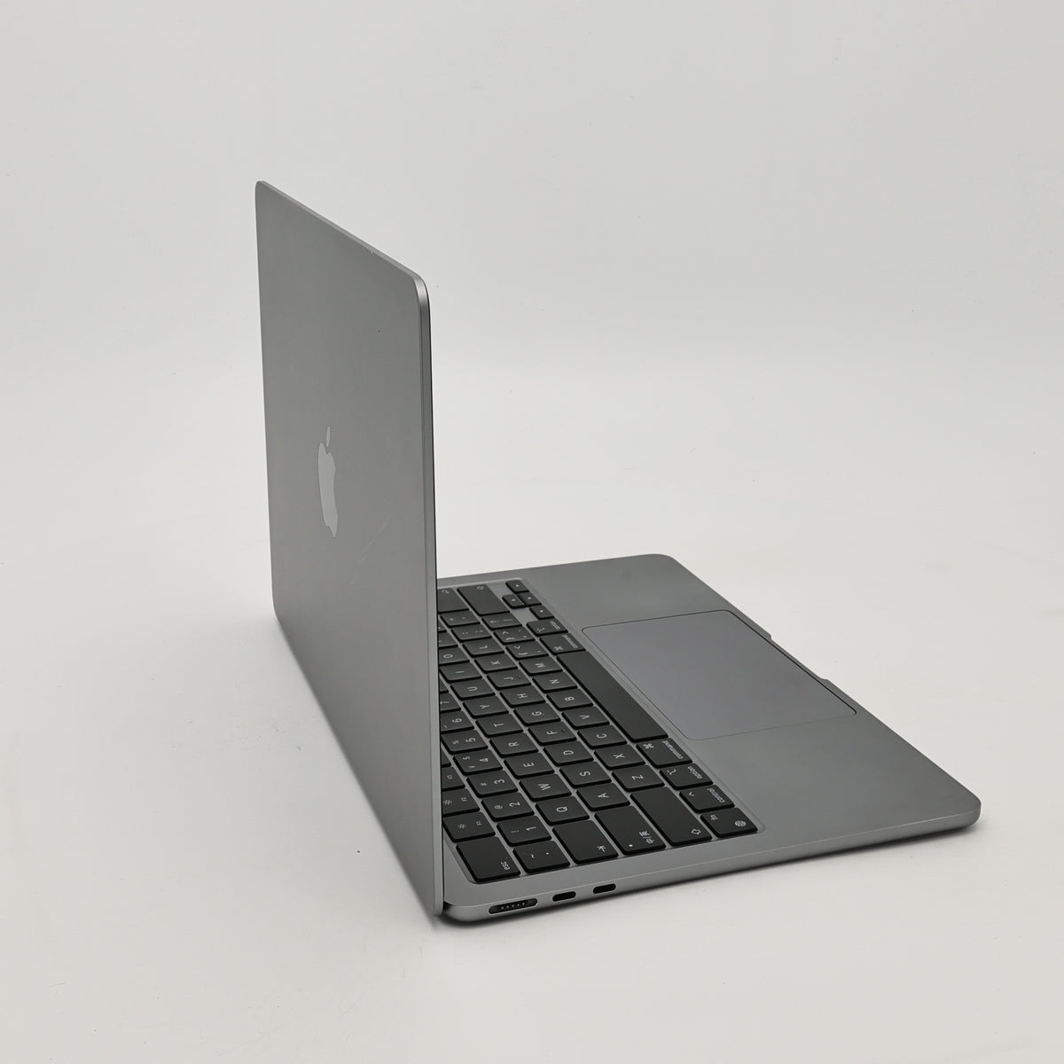 95新 Apple MacBook Air 24年 13寸 M3（8+10核） 16G RAM 256G SSD 深空灰色