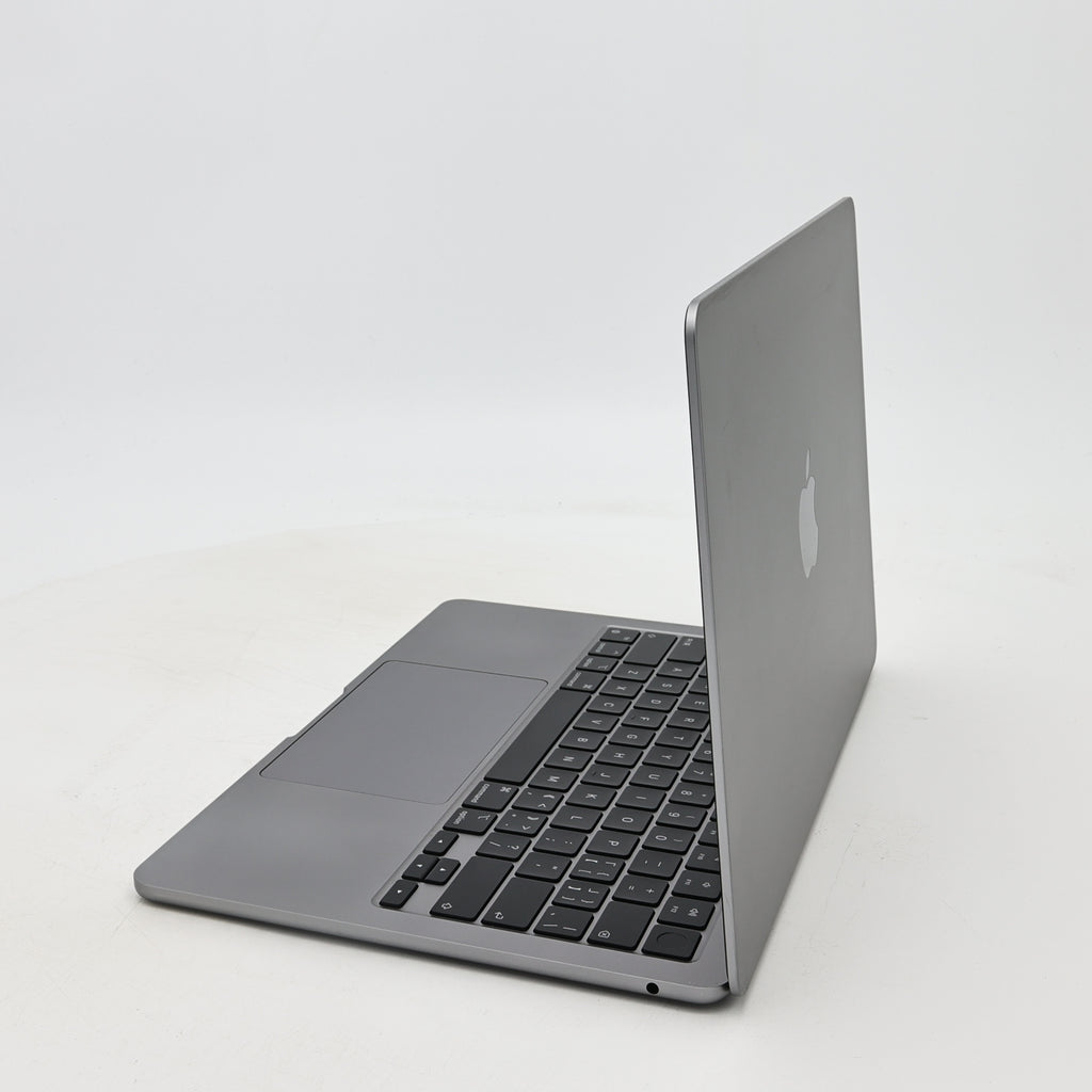 95新 Apple MacBook Air 22年 13寸 M2（8+8核） 8G RAM 256G SSD 深空灰色