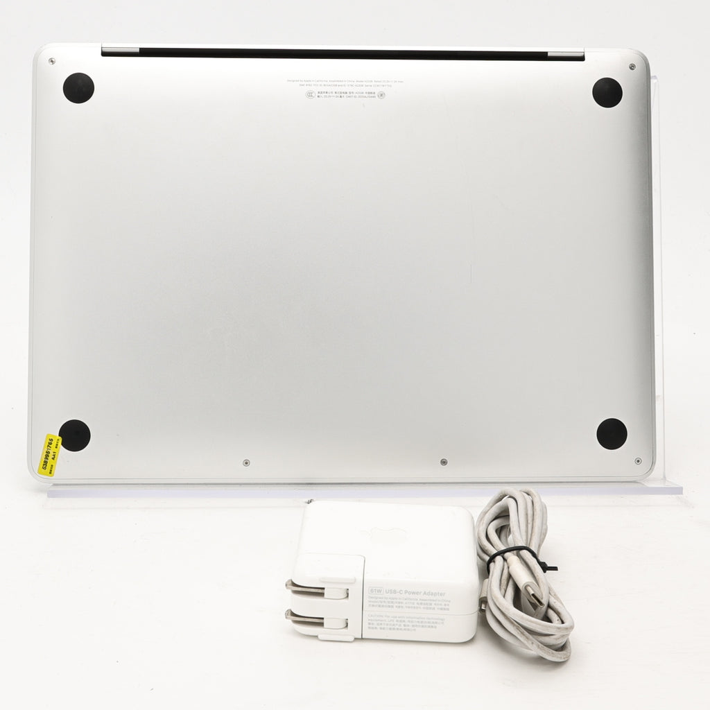 95新 Apple MacBook Pro 22年 13寸 M2（8+10核） 8G RAM 512G SSD 深空灰色