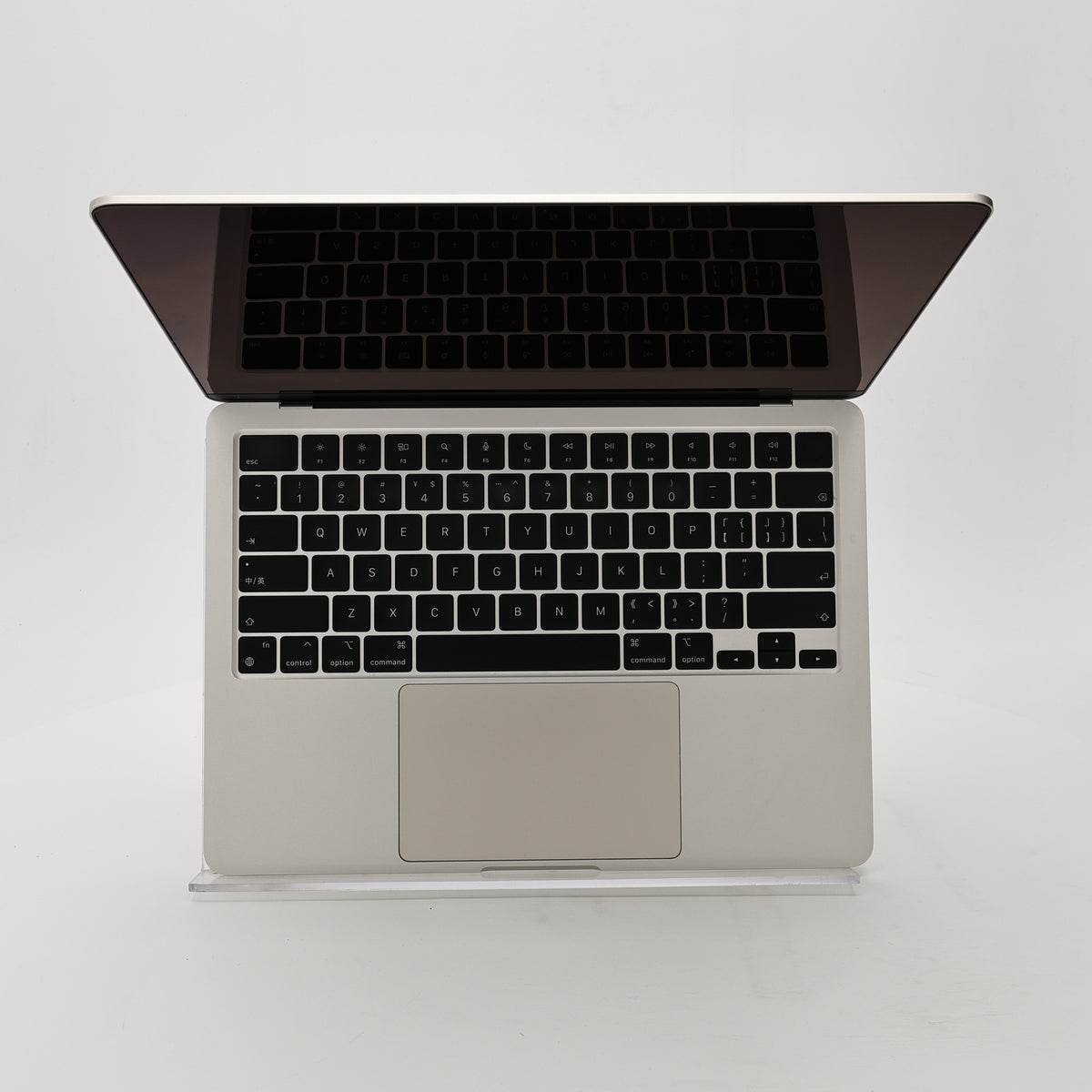 95新 Apple MacBook Air 22年 13寸 M2（8+8核） 8G RAM 256G SSD 星光色