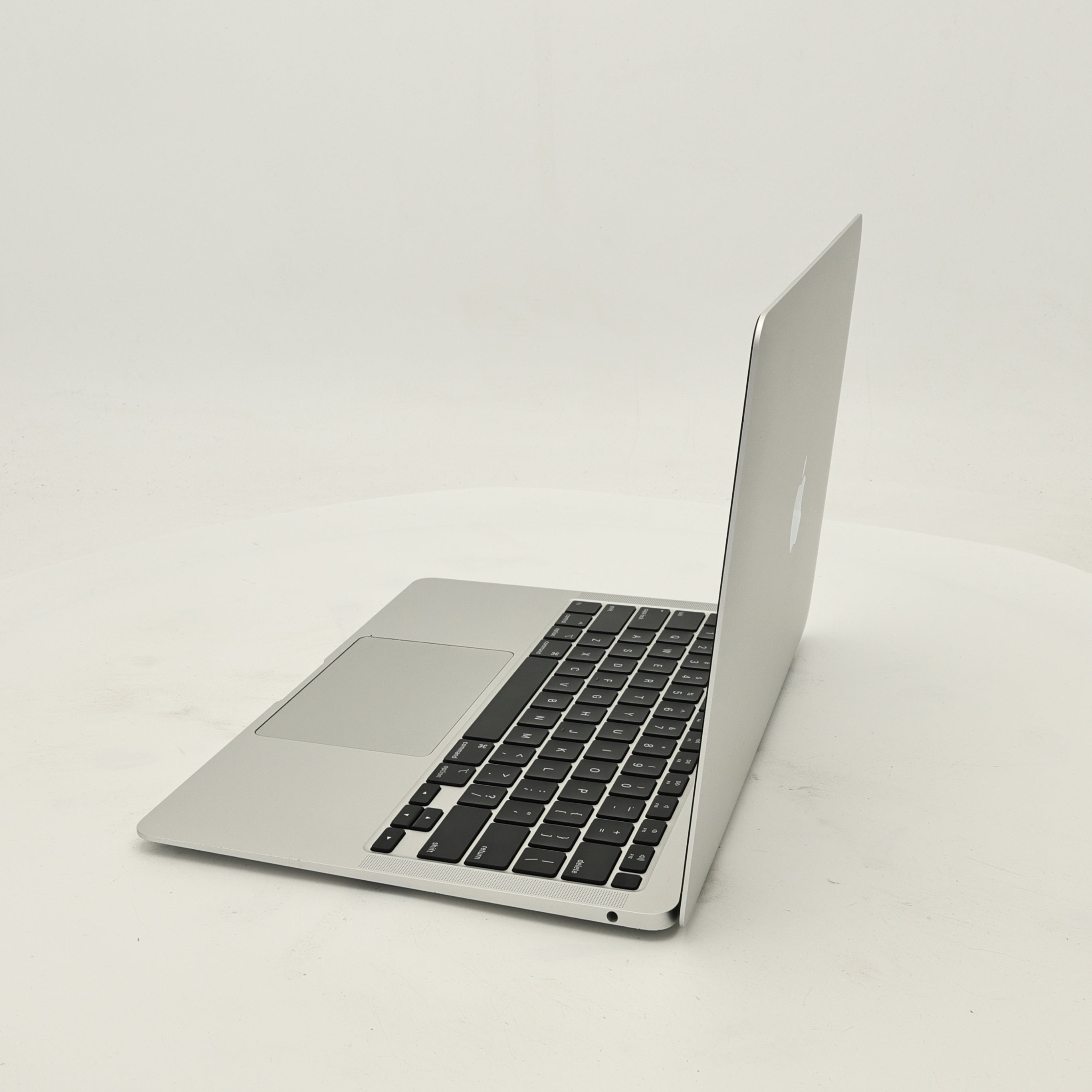 95新 Apple MacBook Air 20年 13寸 i3 1.1G 8G RAM 128G SSD 銀色