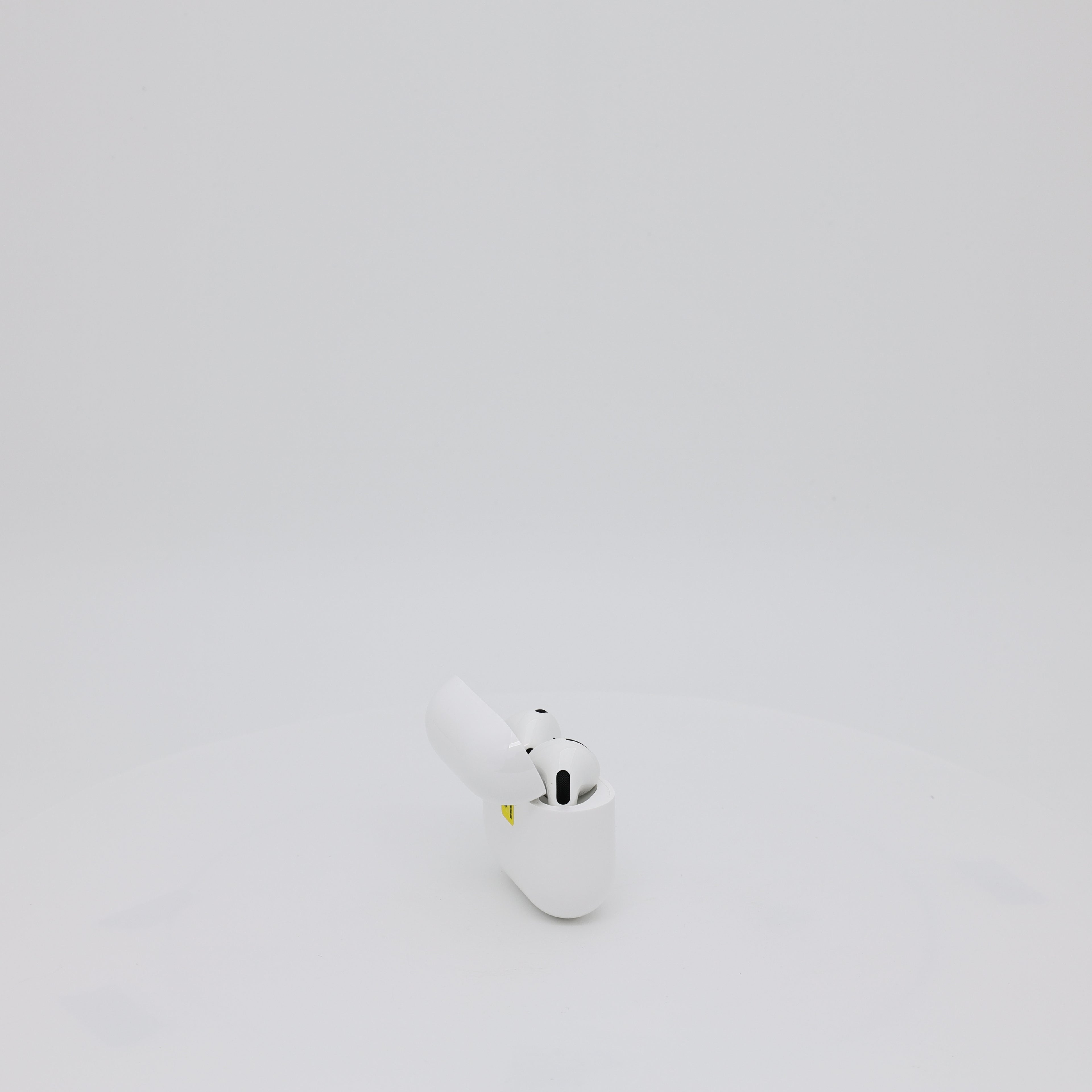 99新 Apple AirPods 4 (支持主动降噪) 白色
