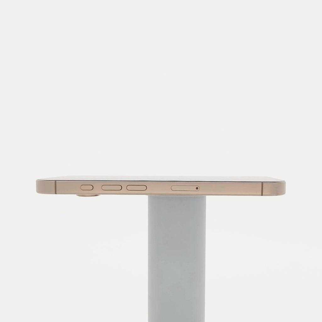 95新 Apple iPhone 16 Pro 128G 沙漠色鈦金屬 中國大陸版