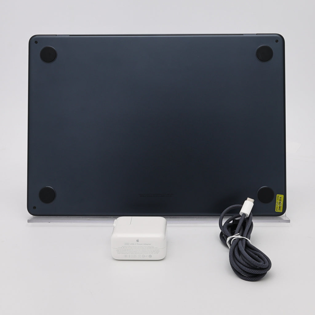 95新 Apple MacBook Air 22年 13寸 M2（8+8核） 16G RAM 256G SSD 午夜色