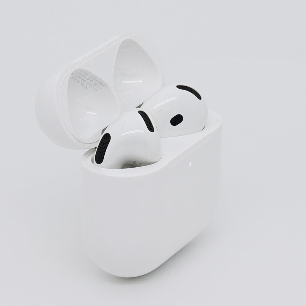 99新 Apple AirPods 5 白色