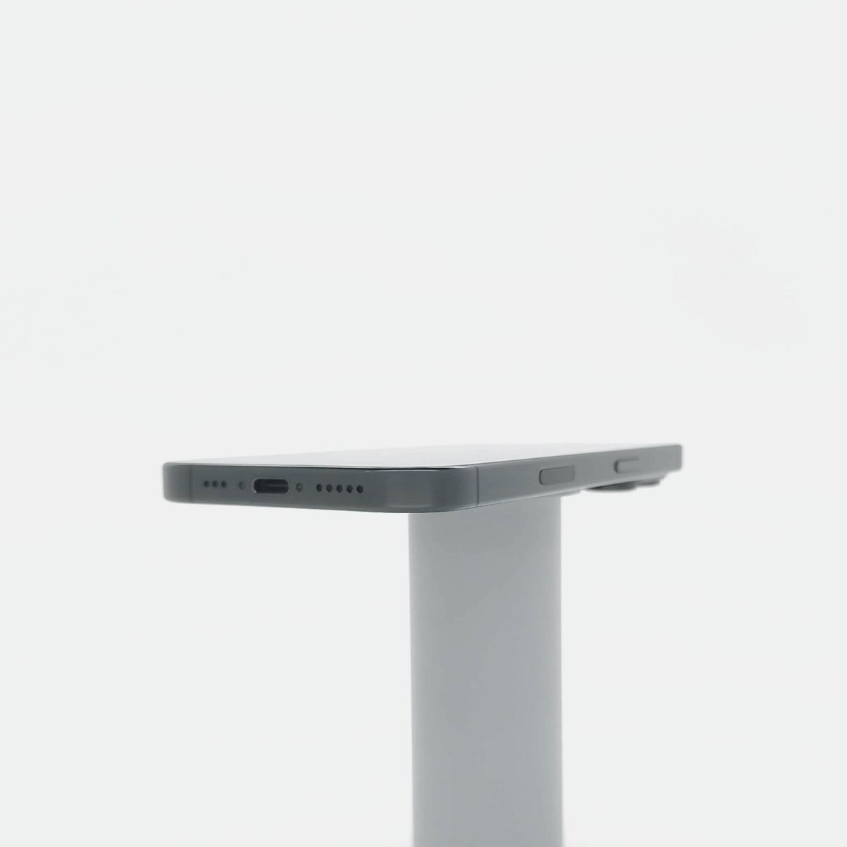 95新 Apple iPhone 16 Pro 128G 黑色鈦金屬 中國大陸版