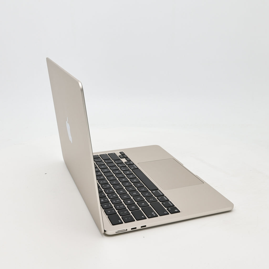 95新 Apple MacBook Air 22年 13寸 M2（8+8核） 16G RAM 256G SSD 星光色