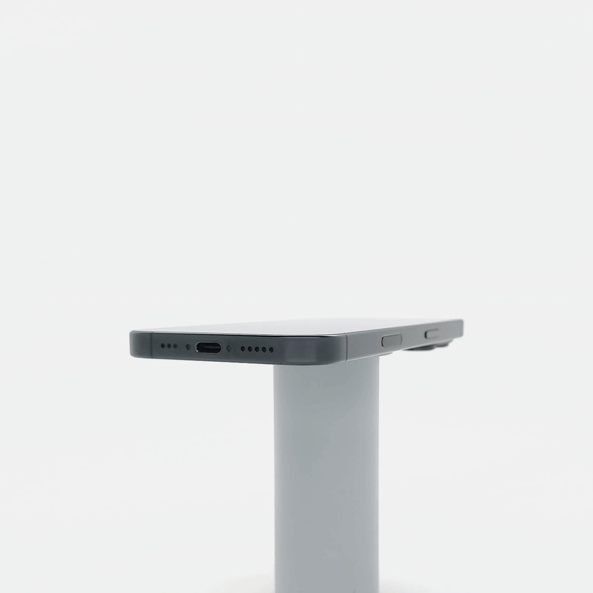 95新 Apple iPhone 16 Pro 128G 黑色鈦金屬 中國大陸版
