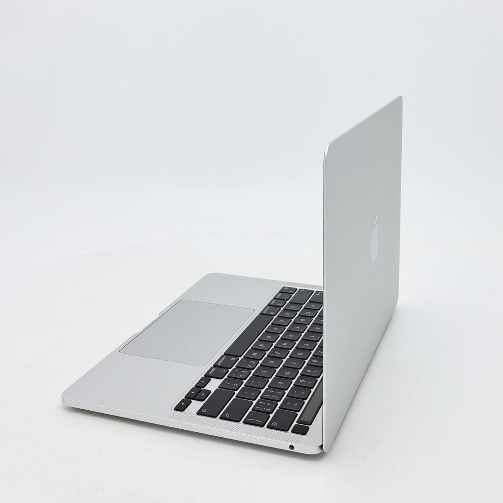 95新 Apple MacBook Pro 22年 13寸 M2（8+10核） 8G RAM 512G SSD 銀色