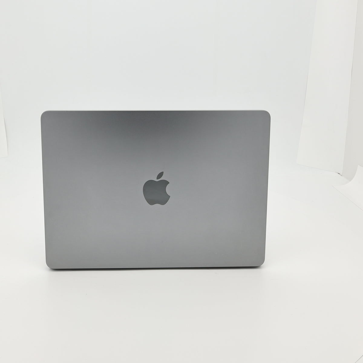95新 Apple MacBook Air 22年 13寸 M2（8+10核） 8G RAM 512G SSD 深空灰色