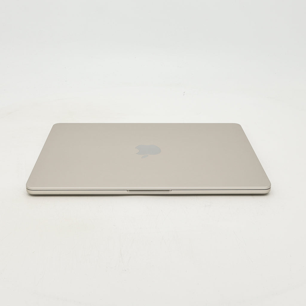 95新 Apple MacBook Air 24年 13寸 M3（8+8核） 8G RAM 256G SSD 星光色