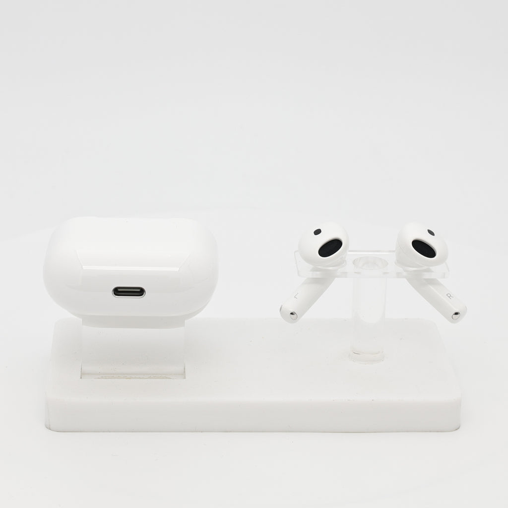99新 Apple AirPods 5 白色