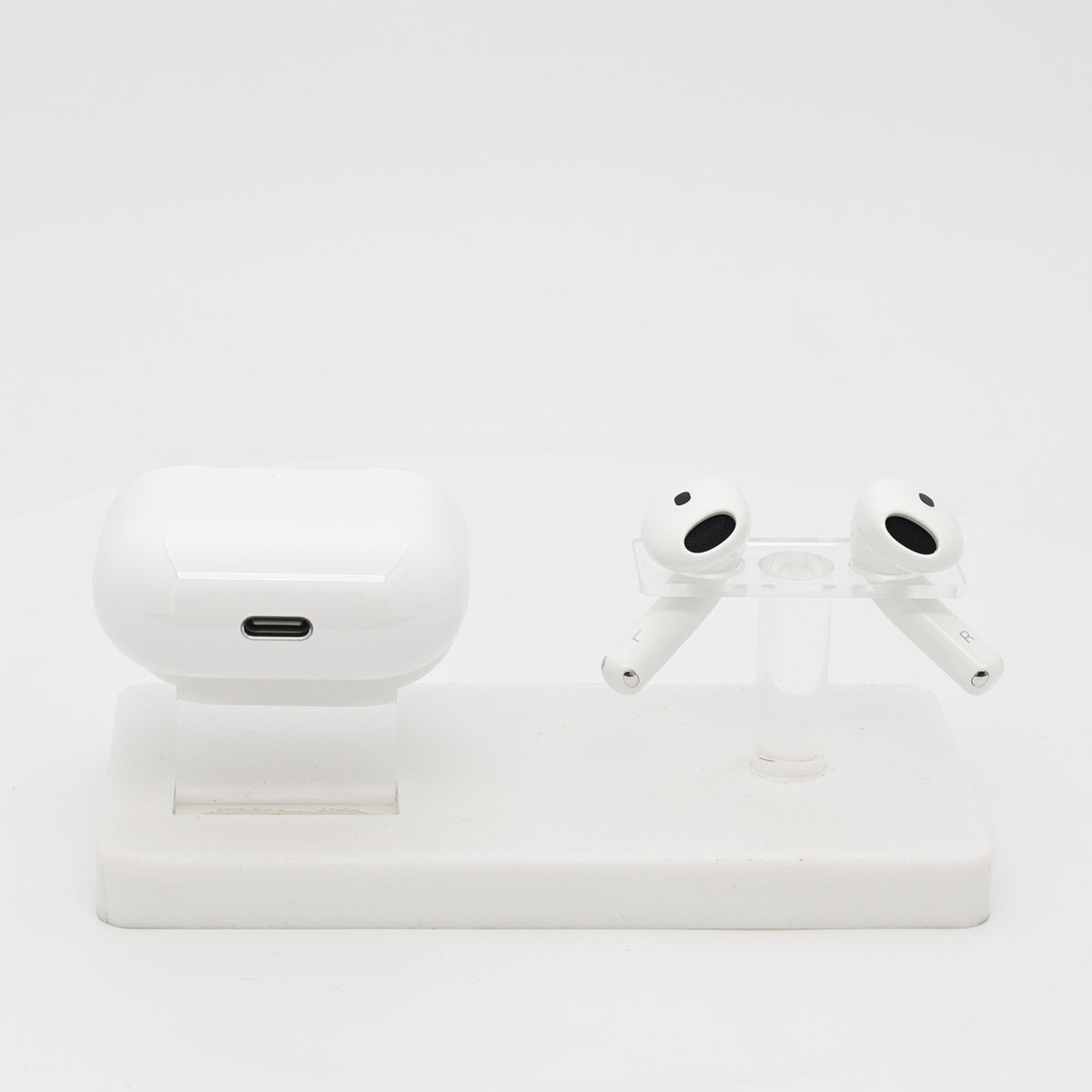 99新 Apple AirPods 5 白色