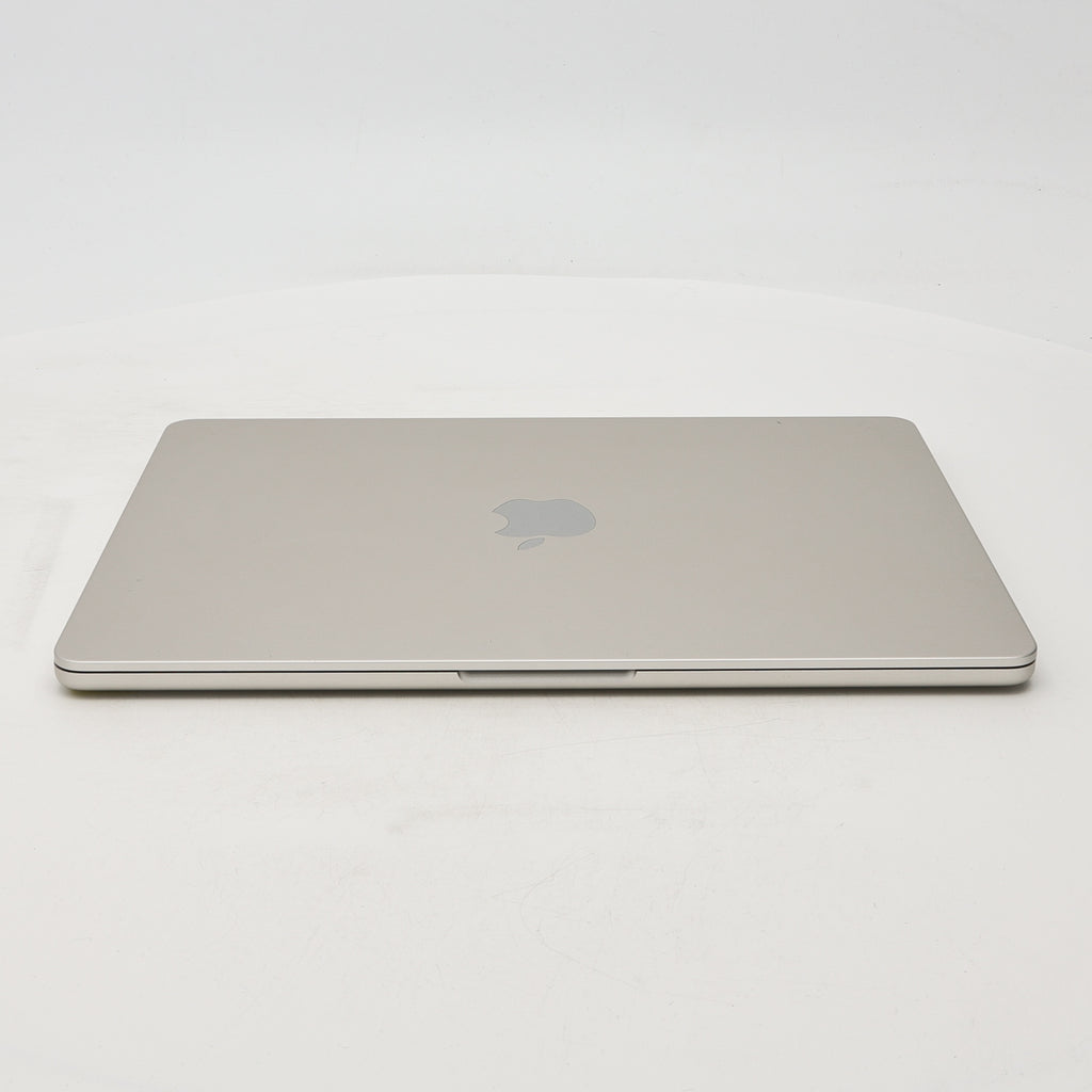 95新 Apple MacBook Air 22年 13寸 M2（8+8核） 8G RAM 256G SSD 星光色
