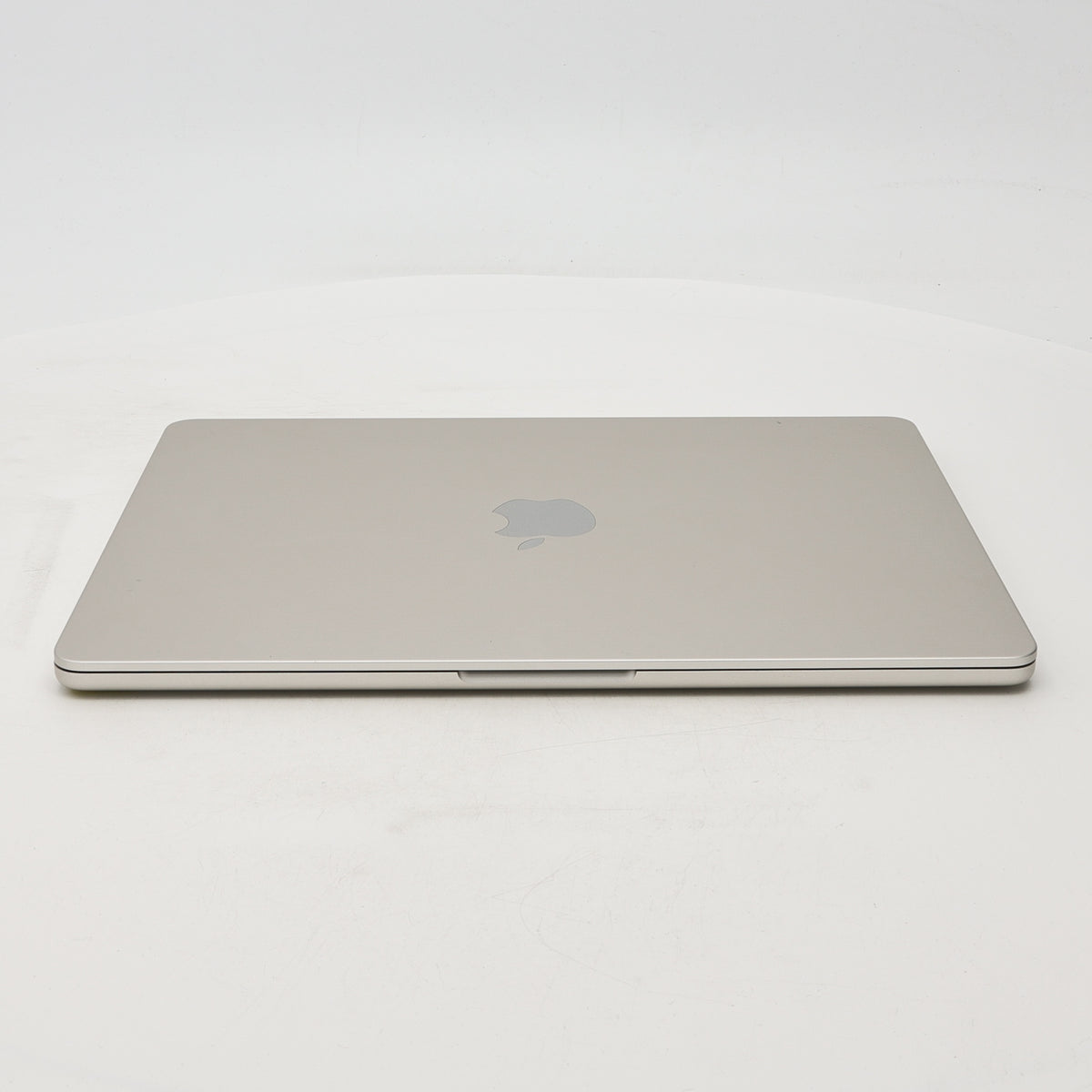 95新 Apple MacBook Air 22年 13寸 M2（8+8核） 8G RAM 256G SSD 星光色