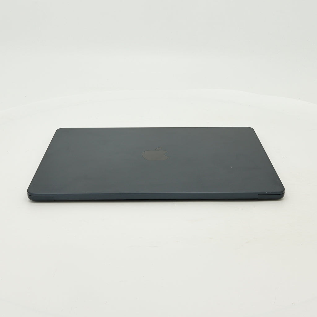 95新 Apple MacBook Air 22年 13寸 M2（8+8核） 8G RAM 256G SSD 午夜色