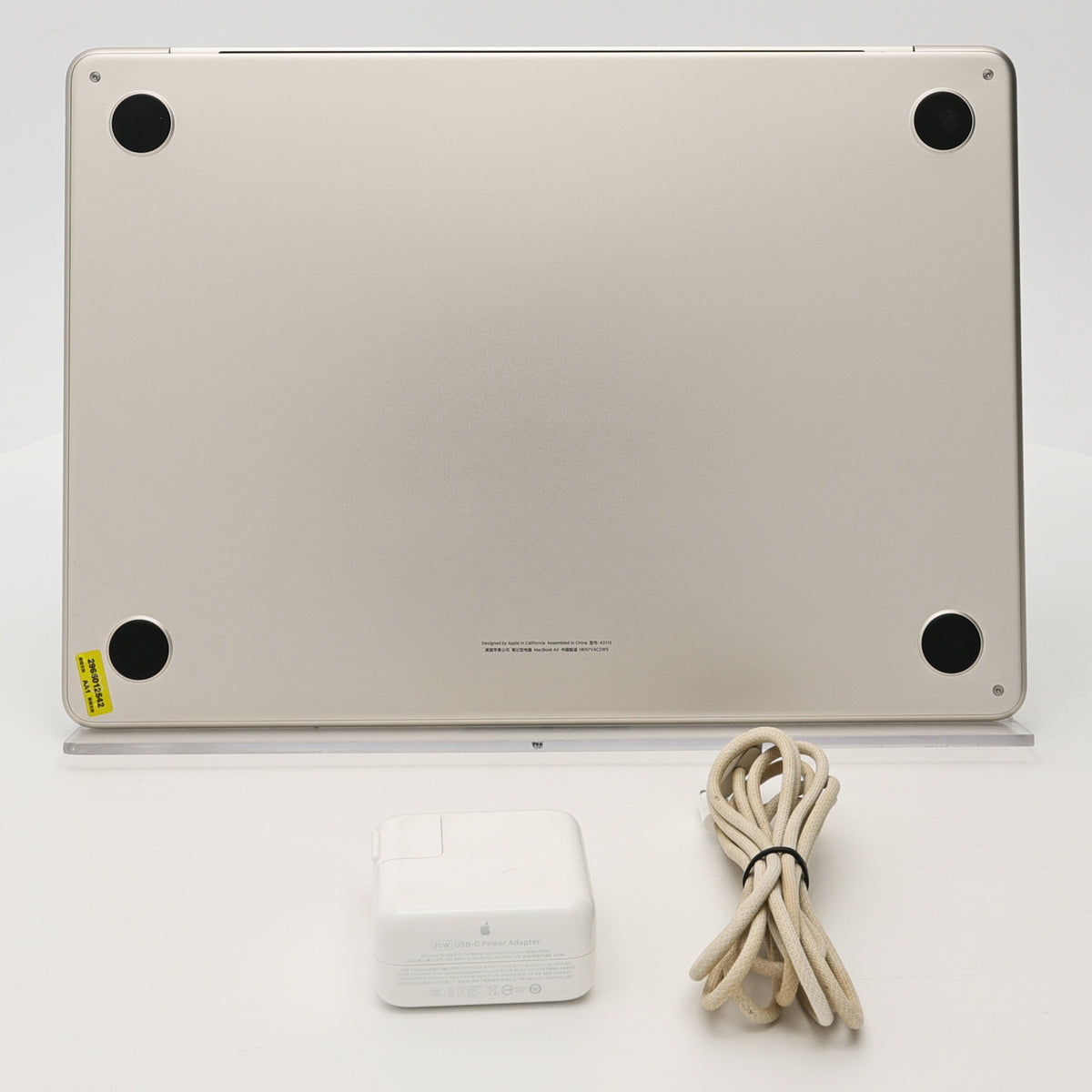 95新 Apple MacBook Air 24年 13寸 M3（8+8核） 8G RAM 256G SSD 星光色