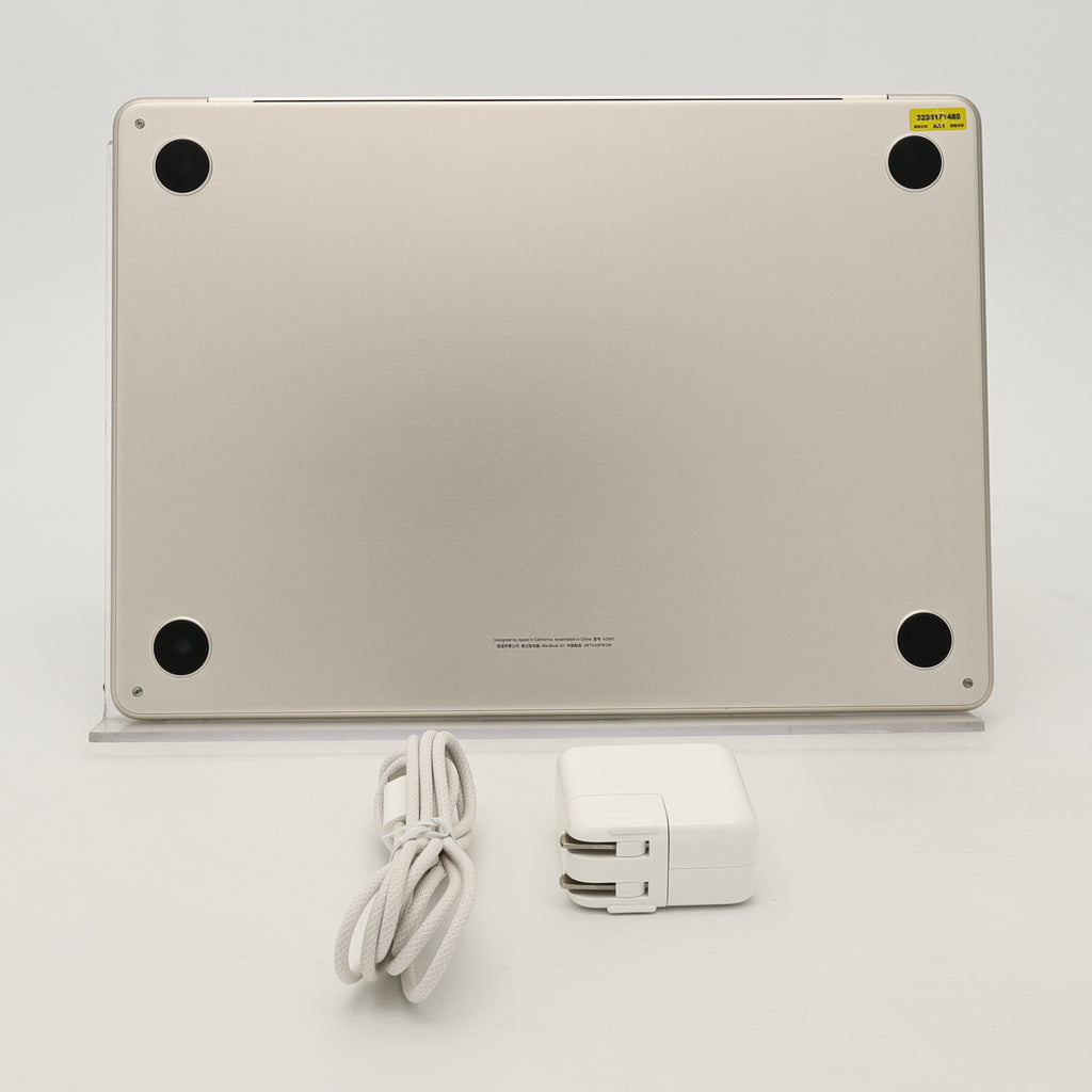 95新 Apple MacBook Air 22年 13寸 M2（8+8核） 8G RAM 256G SSD 星光色