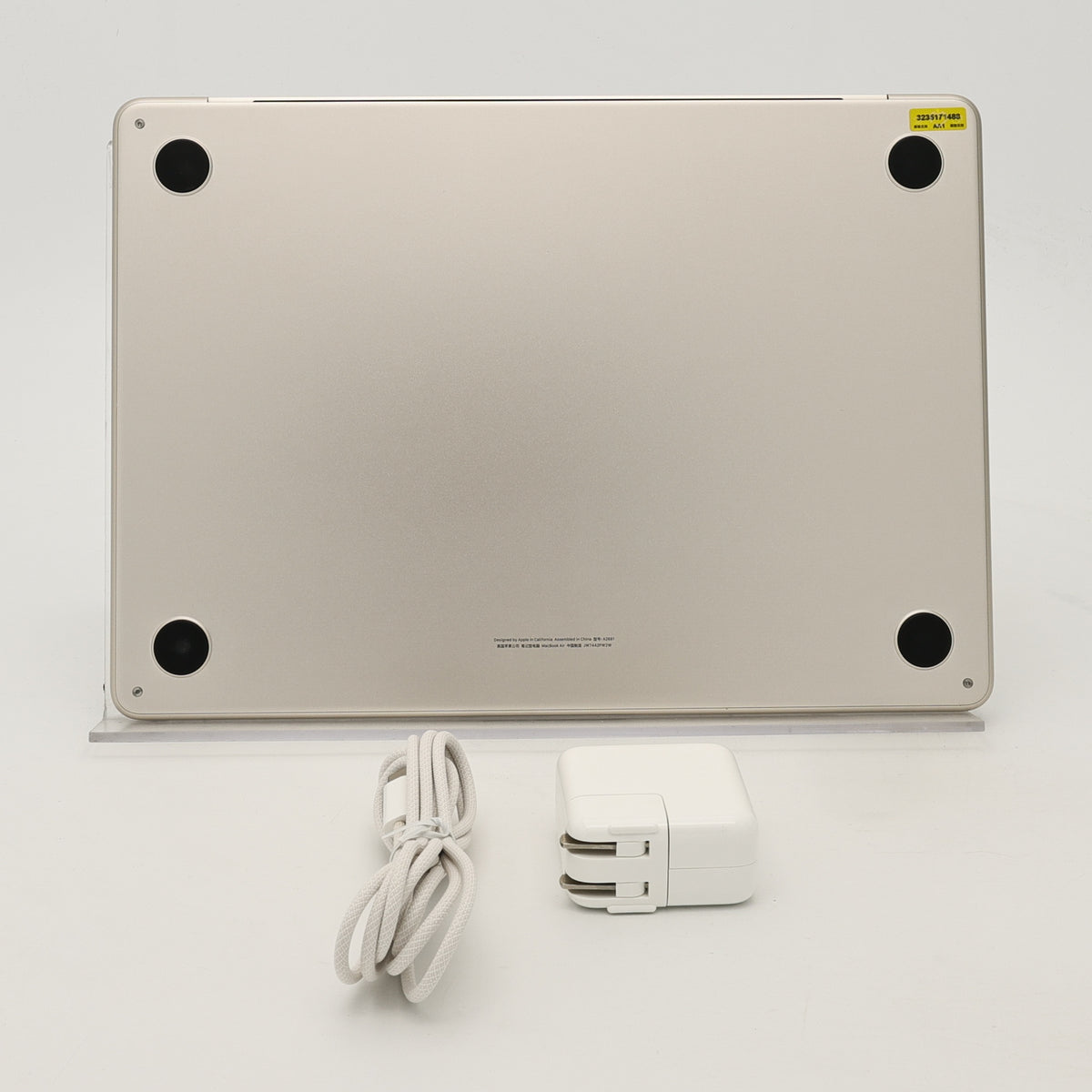 95新 Apple MacBook Air 22年 13寸 M2（8+8核） 8G RAM 256G SSD 星光色