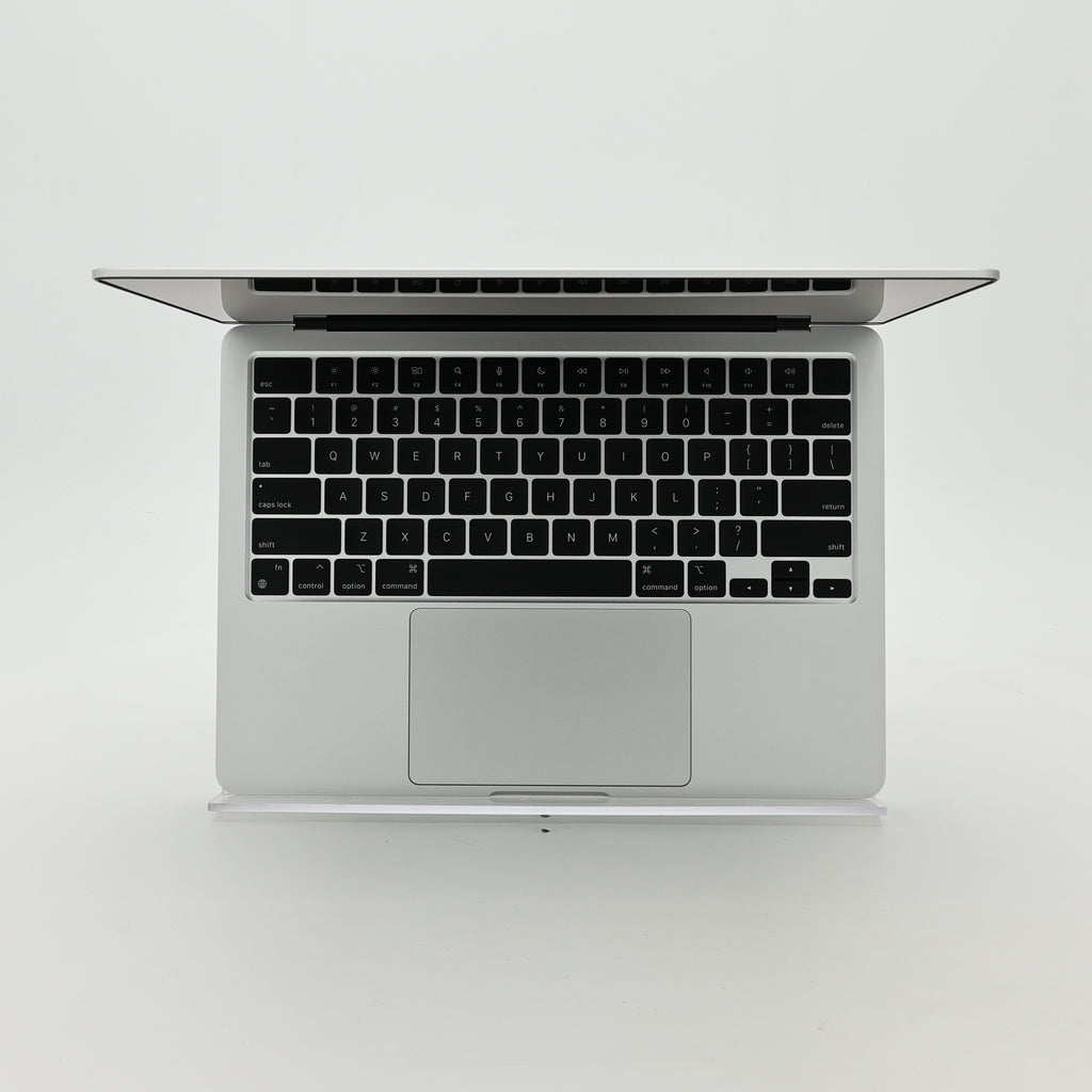 95新 Apple MacBook Air 24年 13寸 M3（8+8核） 8G RAM 256G SSD 銀色