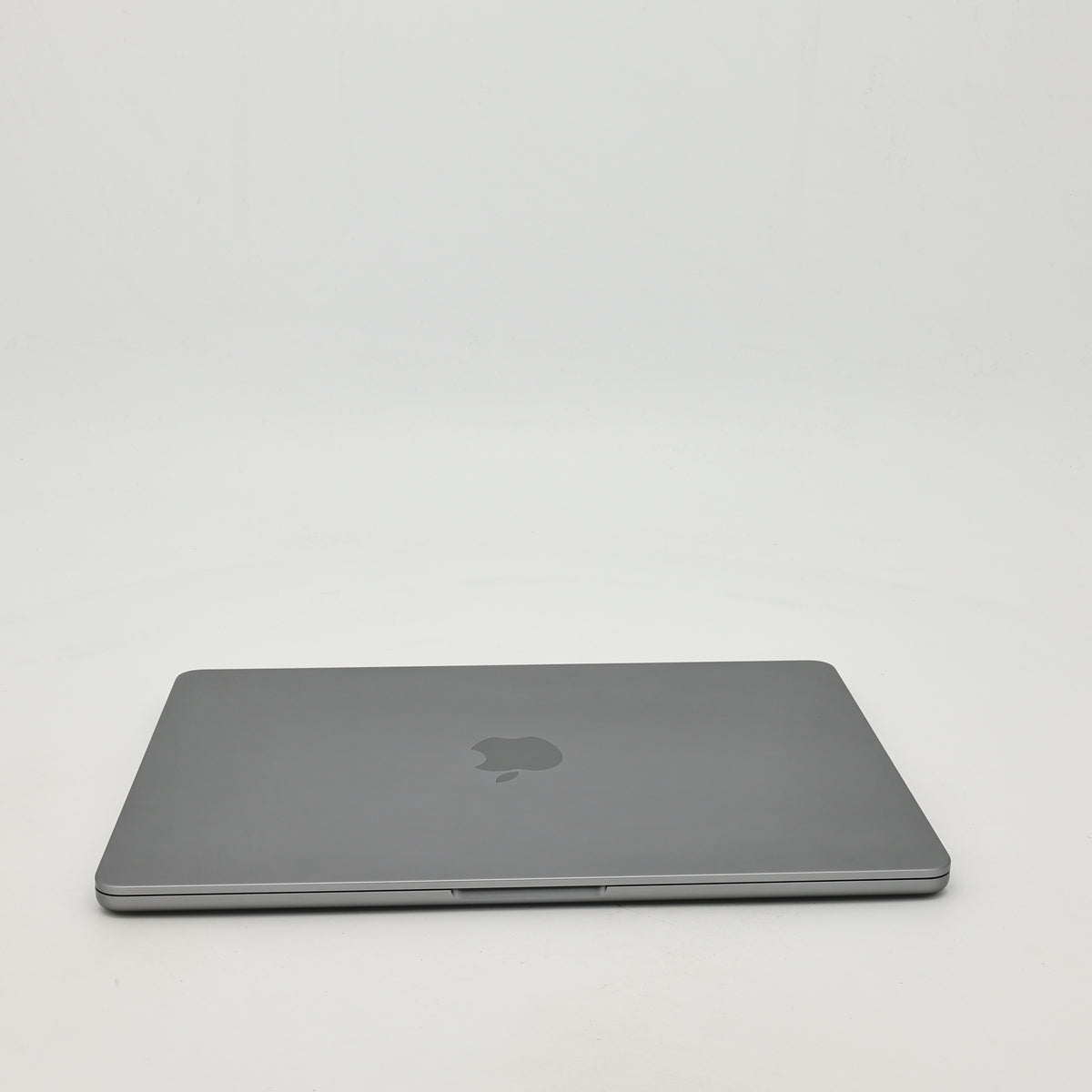 95新 Apple MacBook Air 22年 13寸 M2（8+8核） 8G RAM 256G SSD 深空灰色