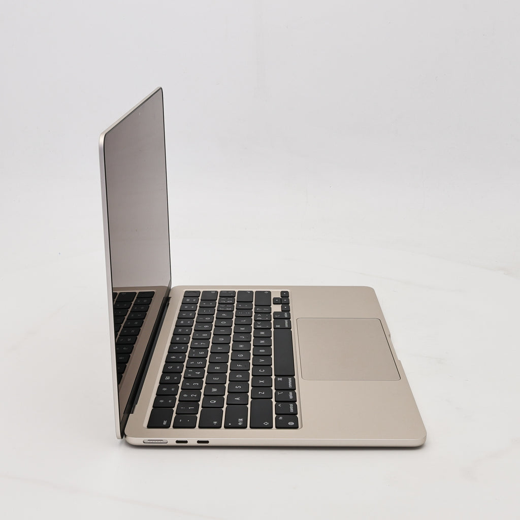 99新 Apple MacBook Air 22年 13寸 M2（8+8核） 16G RAM 256G SSD 星光色