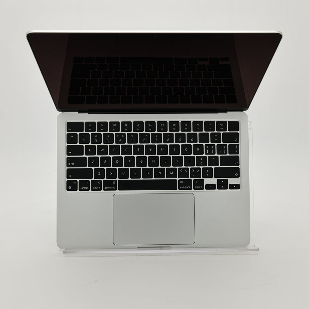 95新 Apple MacBook Air 22年 13寸 M2（8+8核） 8G RAM 256G SSD 銀色