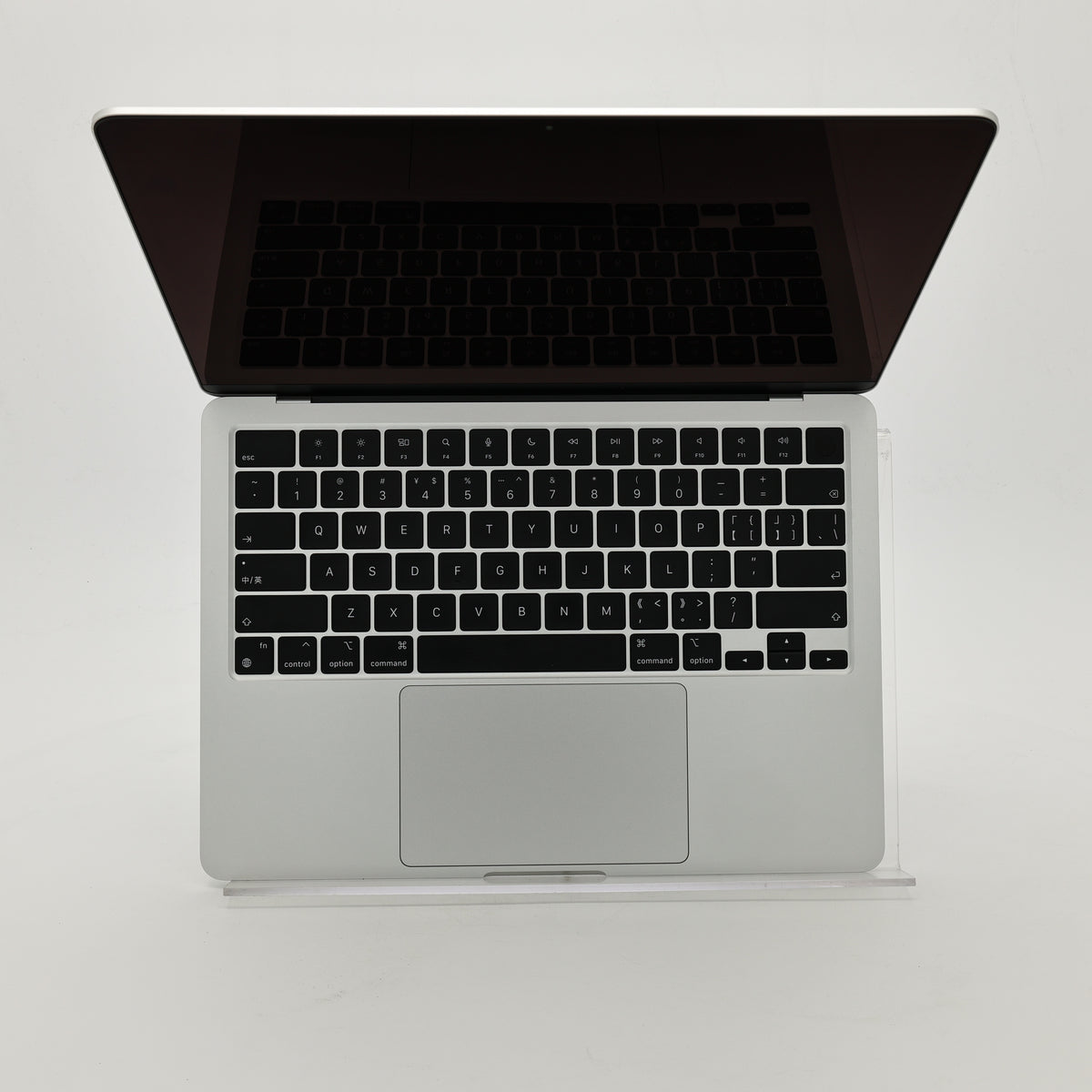 95新 Apple MacBook Air 22年 13寸 M2（8+8核） 8G RAM 256G SSD 銀色