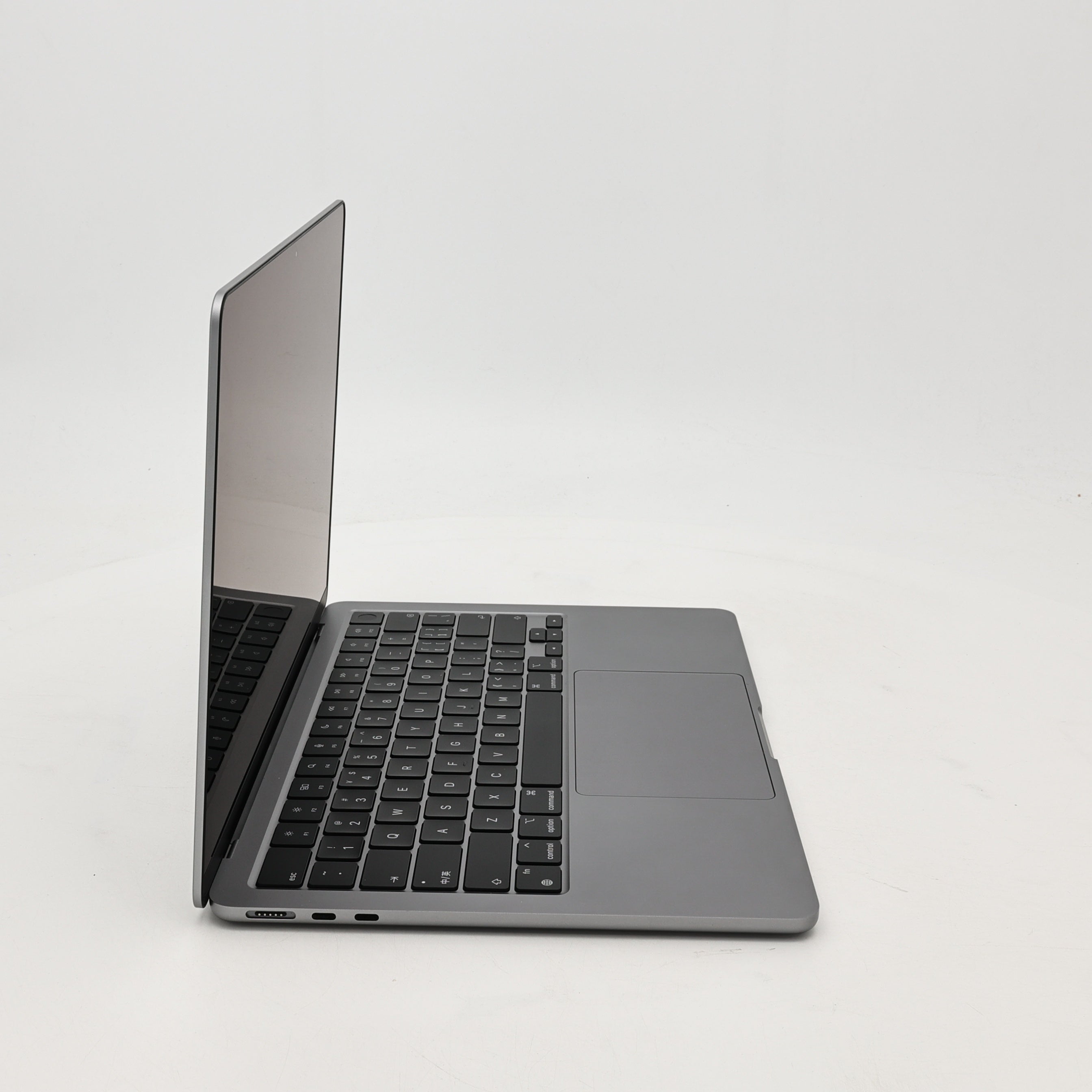 95新 Apple MacBook Air 22年 13寸 M2（8+8核） 8G RAM 256G SSD 深空灰色