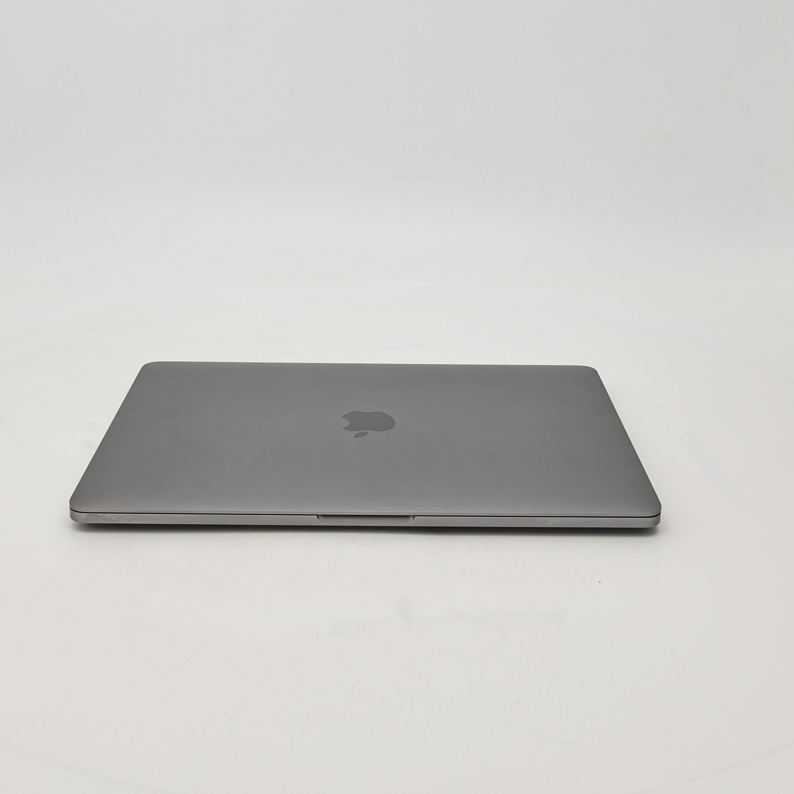 95新 Apple MacBook Pro 22年 13寸 M2（8+10核） 8G RAM 512G SSD 深空灰色