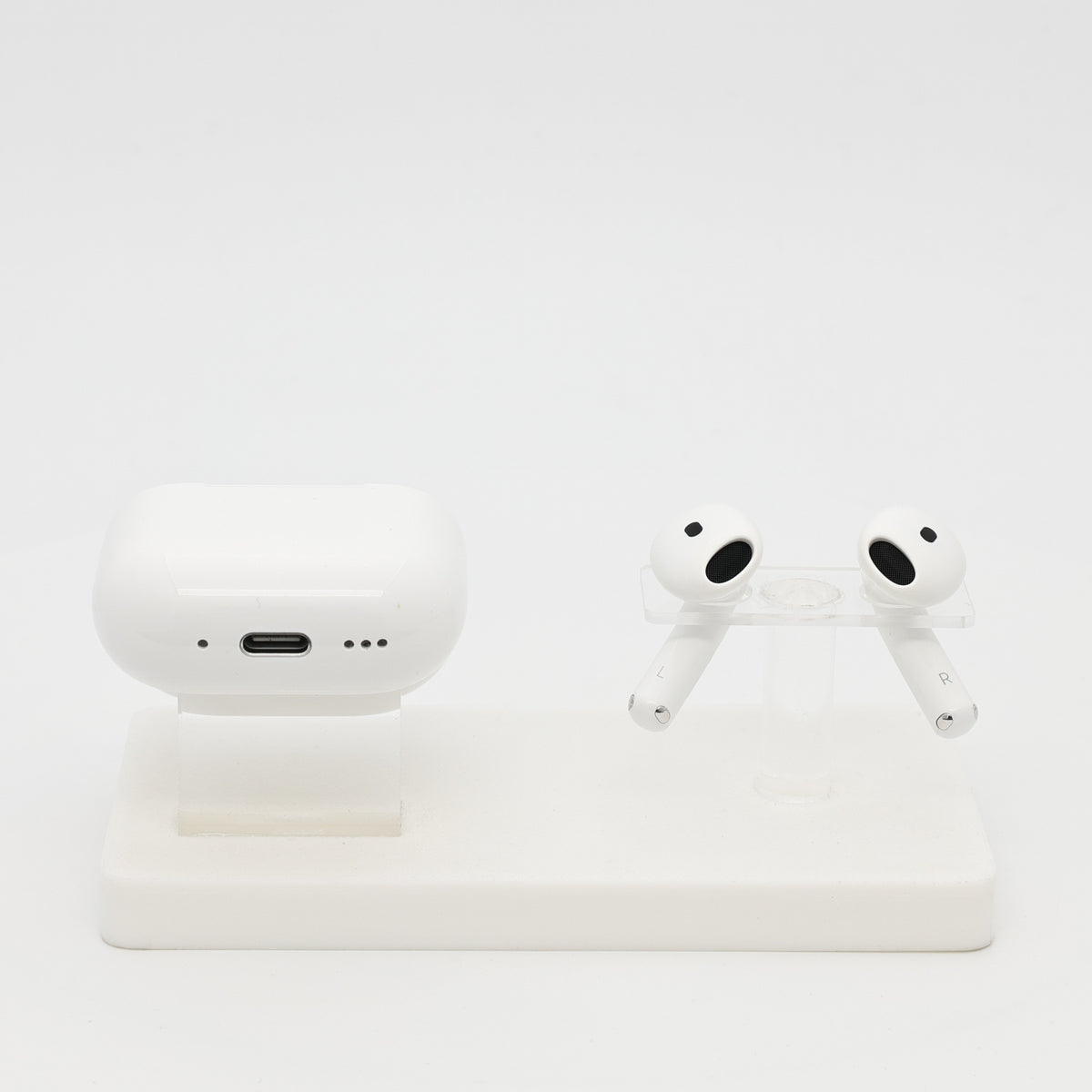 99新 Apple AirPods 4 (支持主動降噪) 白色