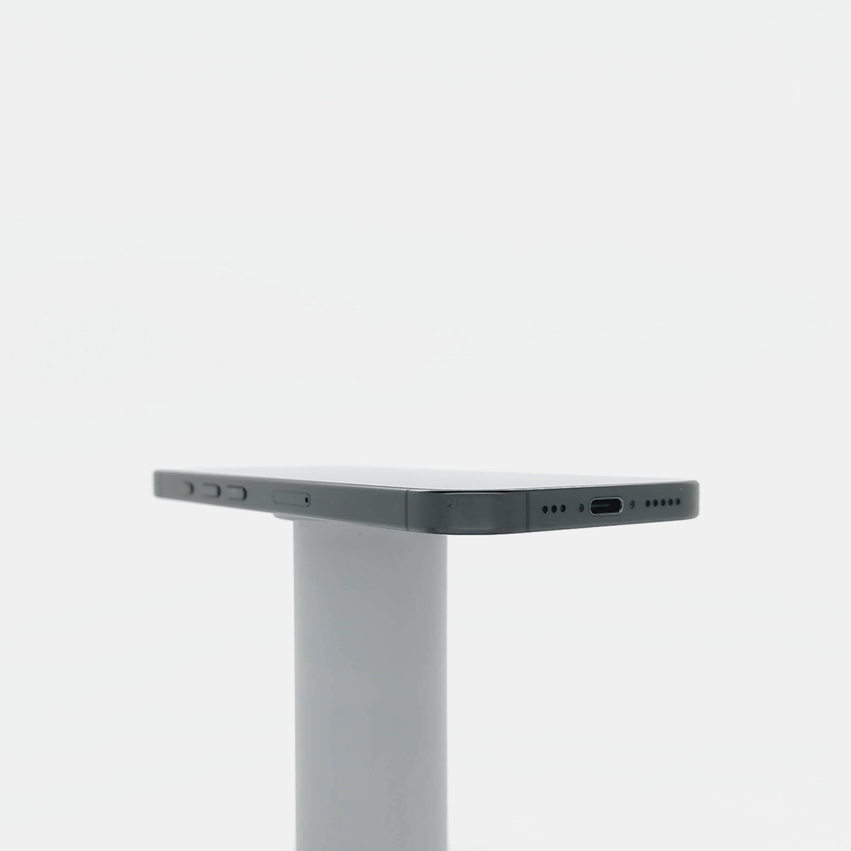 95新 Apple iPhone 16 Pro 128G 黑色鈦金屬 中國大陸版